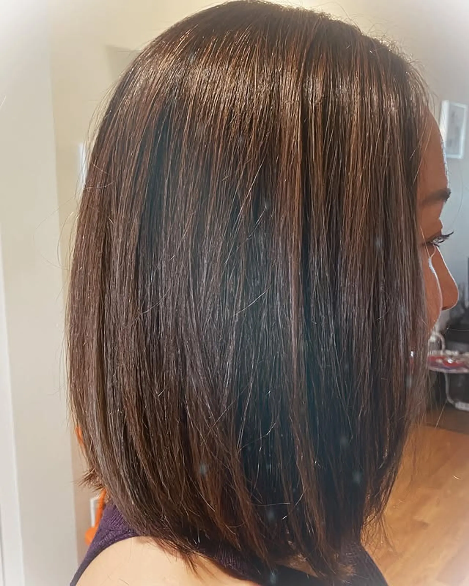 A sleek and stylish medium-length bob. 1