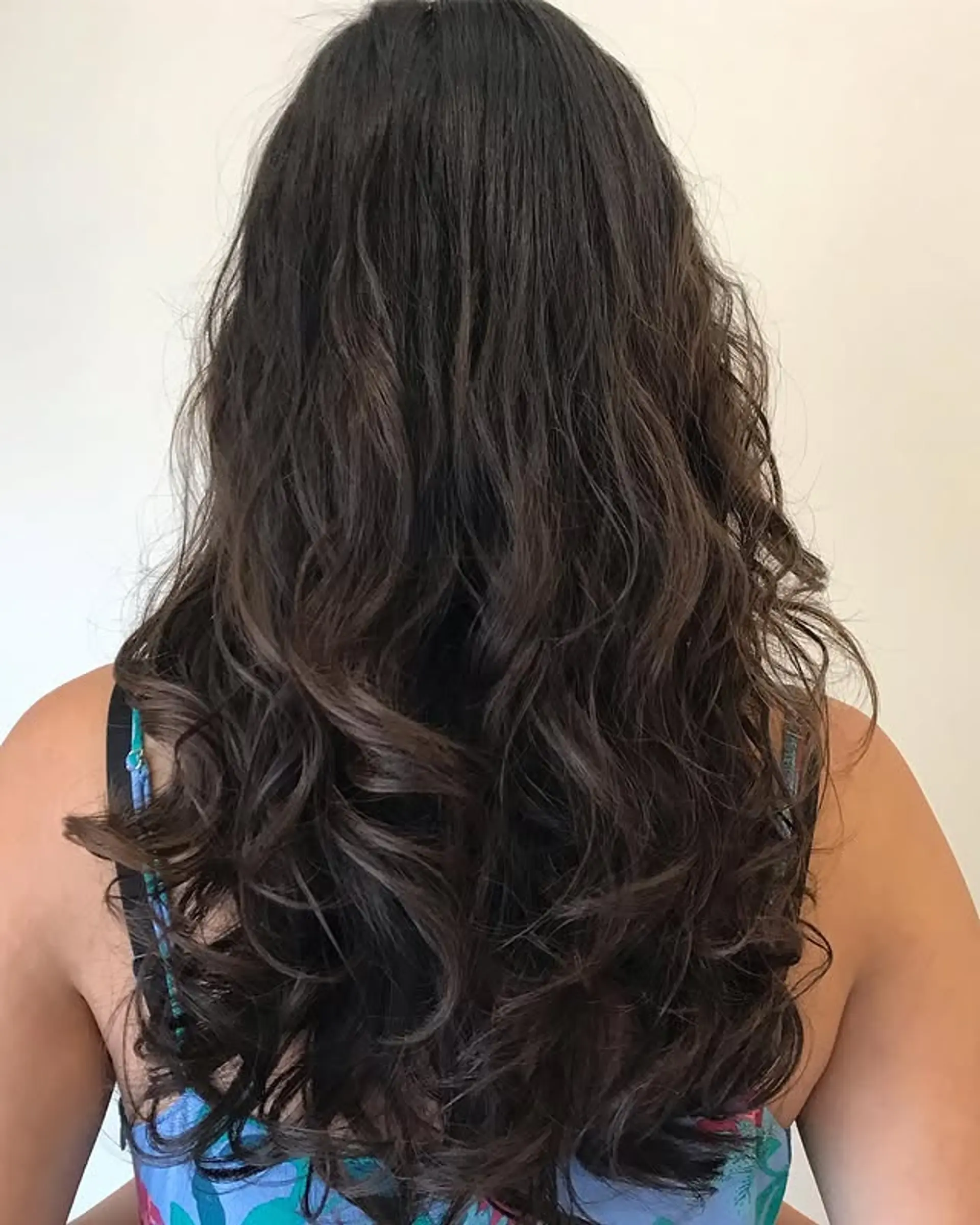 Long layered waves with subtle balayage. 1
