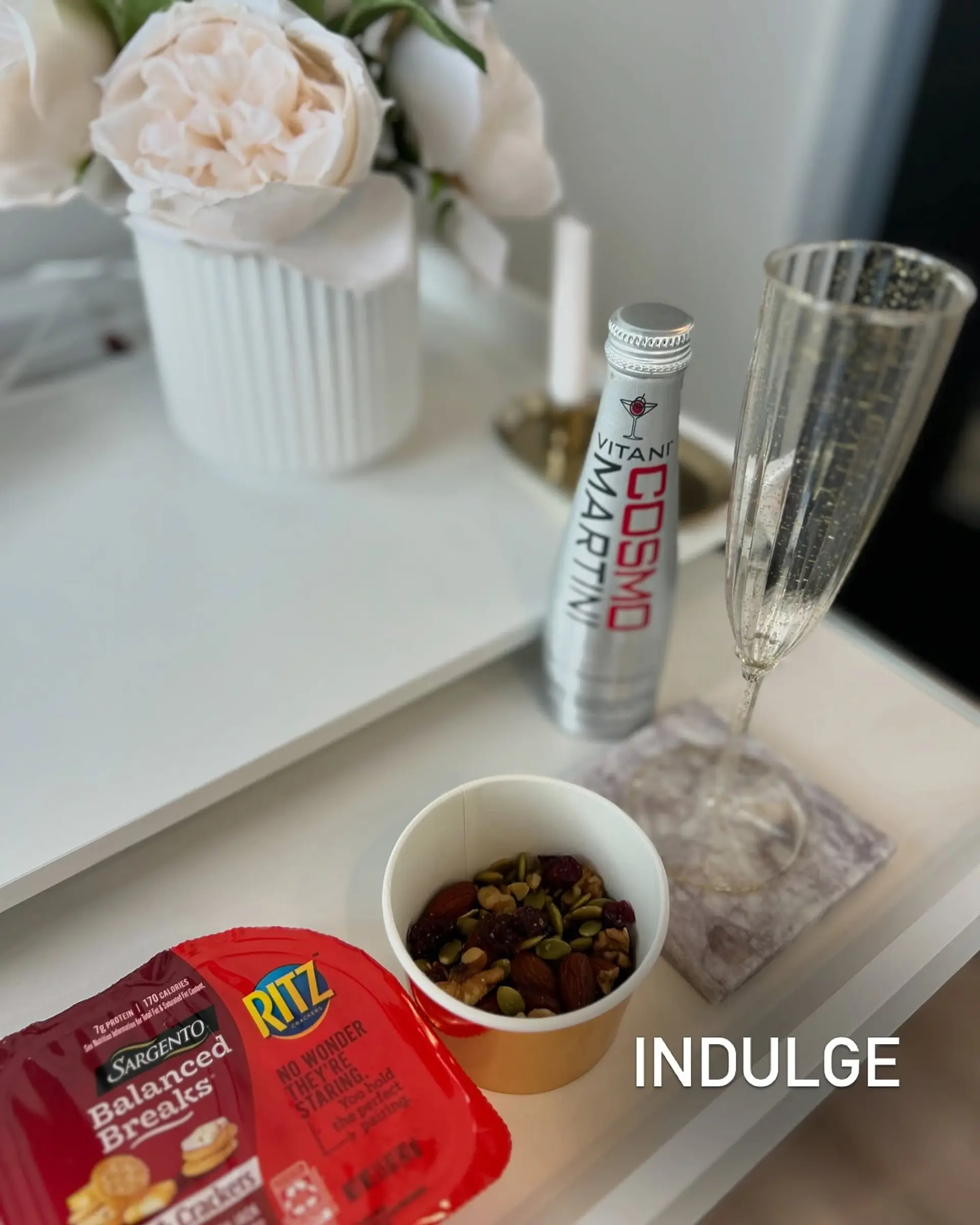 A long, wavy balayage hairstyle with bronze and auburn highlights. 4