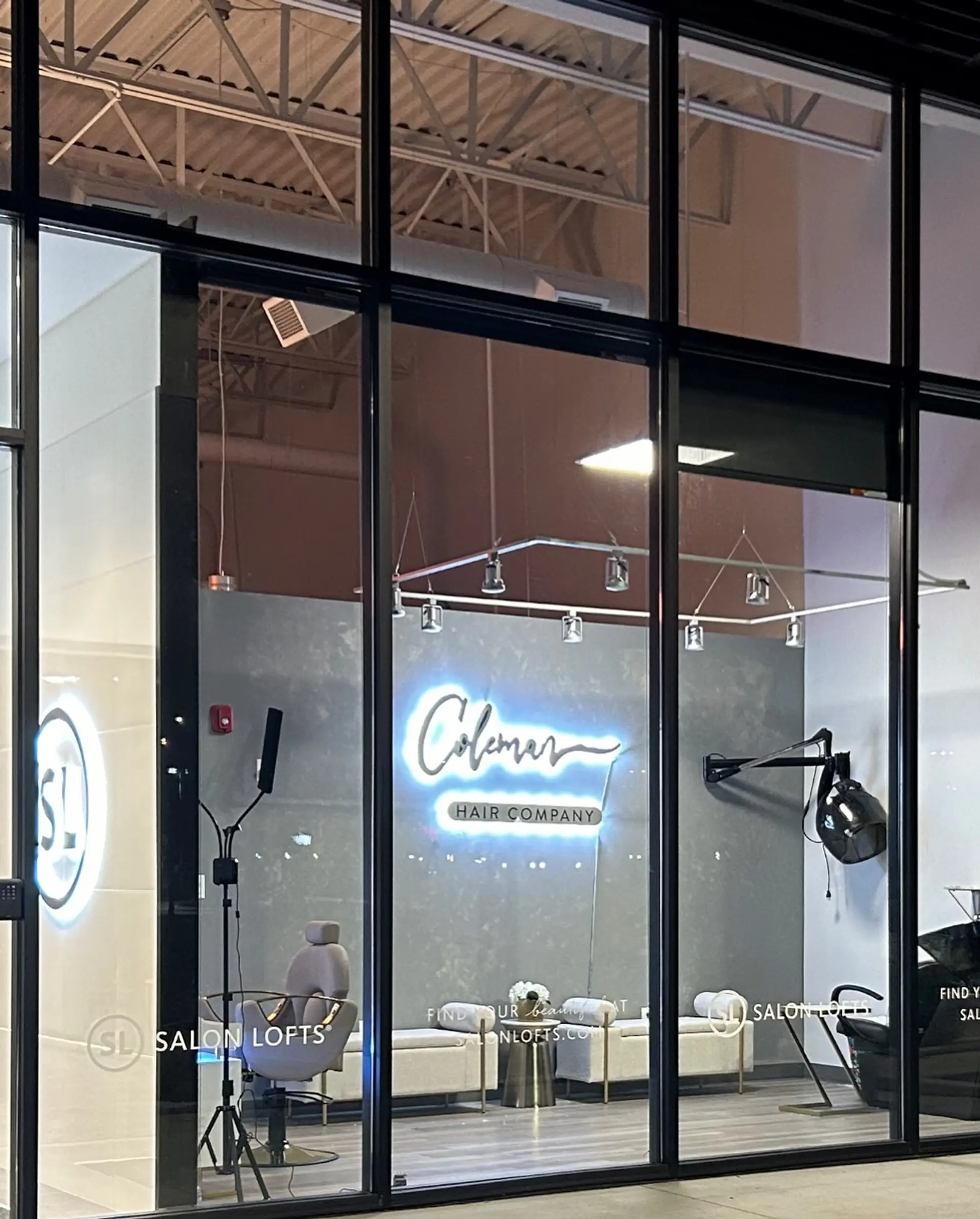 A long, wavy balayage hairstyle with bronze and auburn highlights. 5