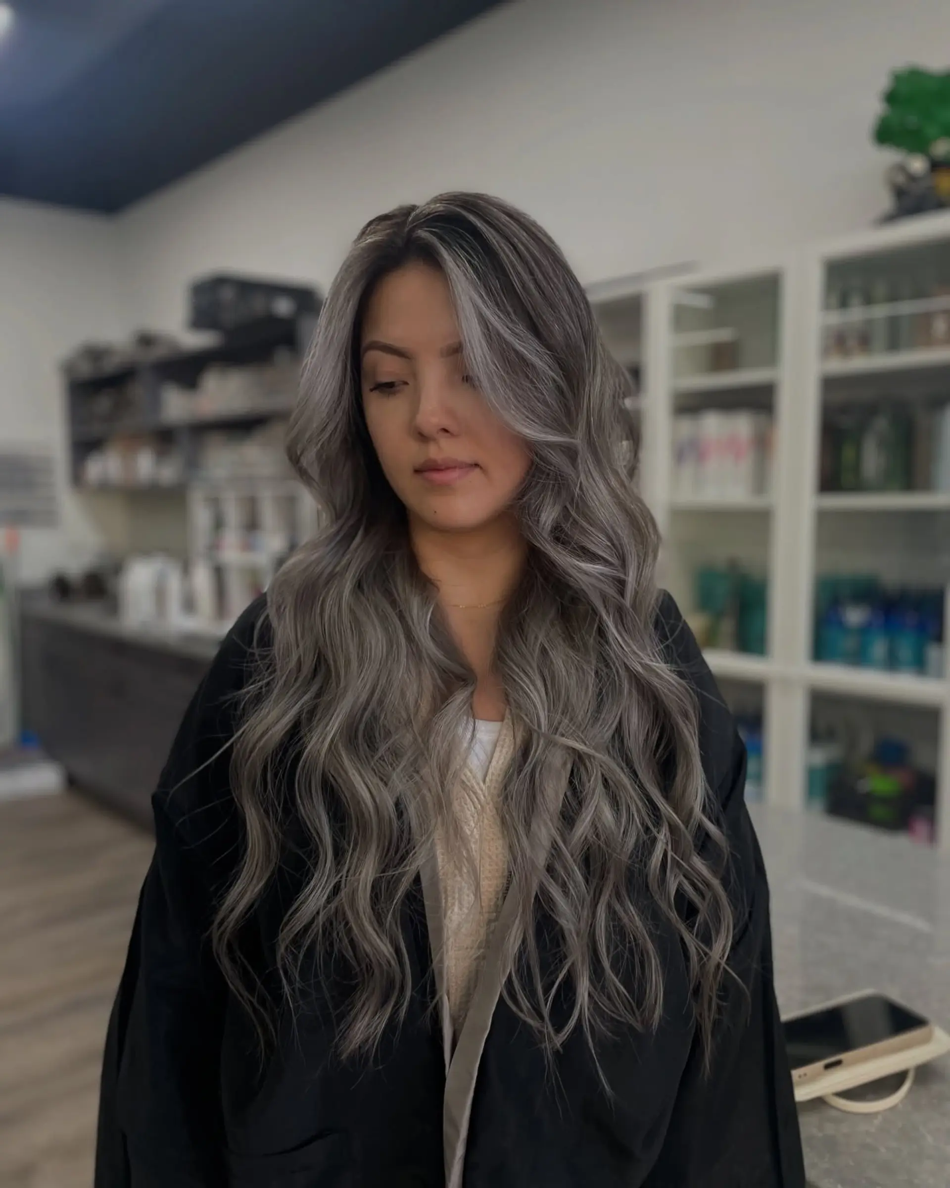 Long, flowing waves with a stunning silver-gray ombre. 1
