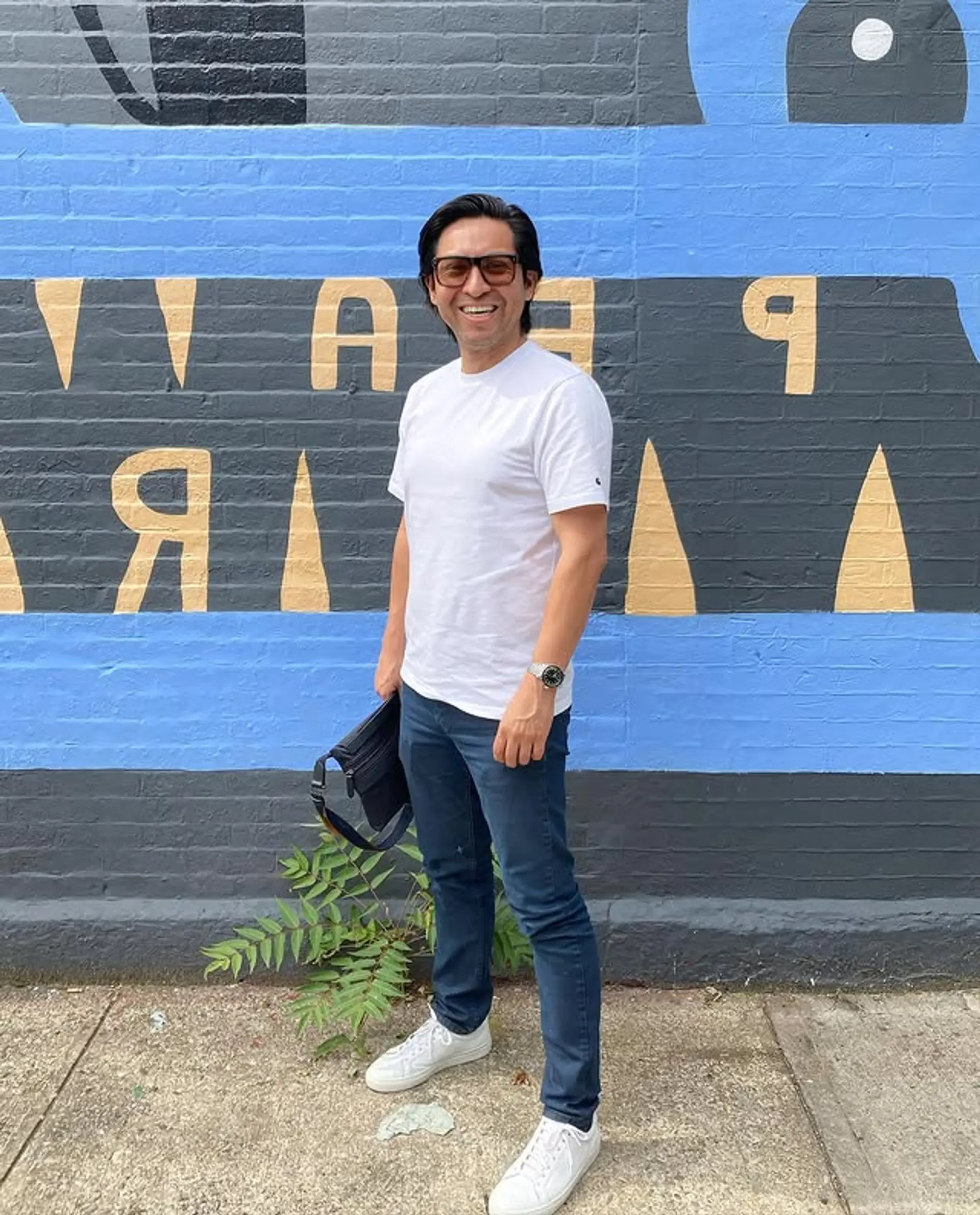 A timeless tapered haircut with clean lines and a slight side part, perfect for a polished and professional look. 1