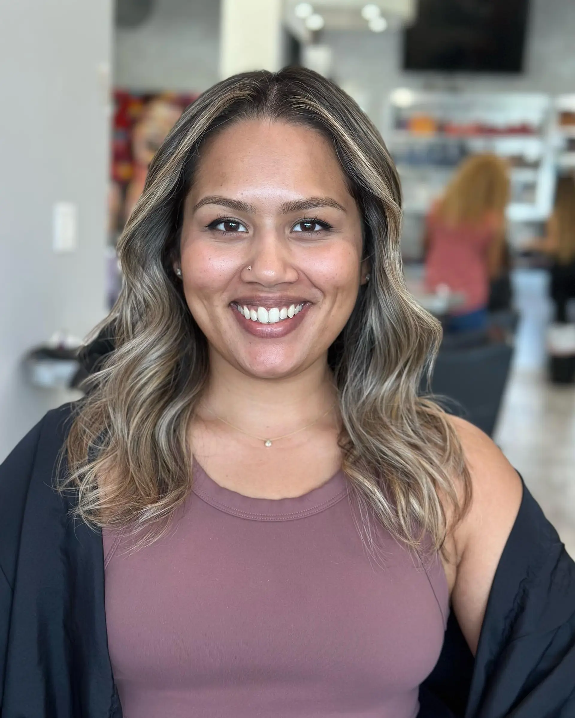 A bronde balayage with soft, beachy waves. 1