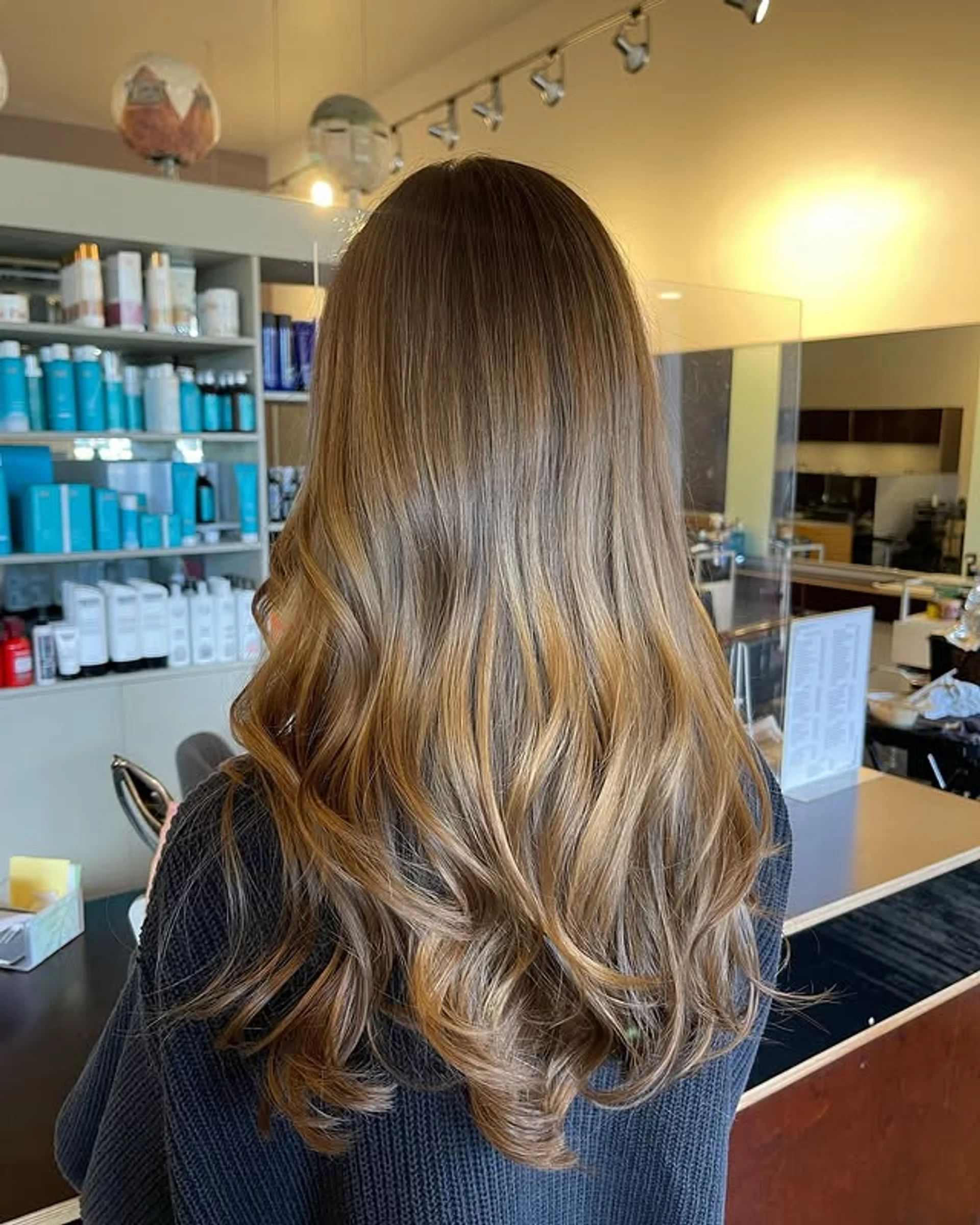 Sun-kissed caramel balayage waves perfect for a summer in the Hamptons - Preview 1