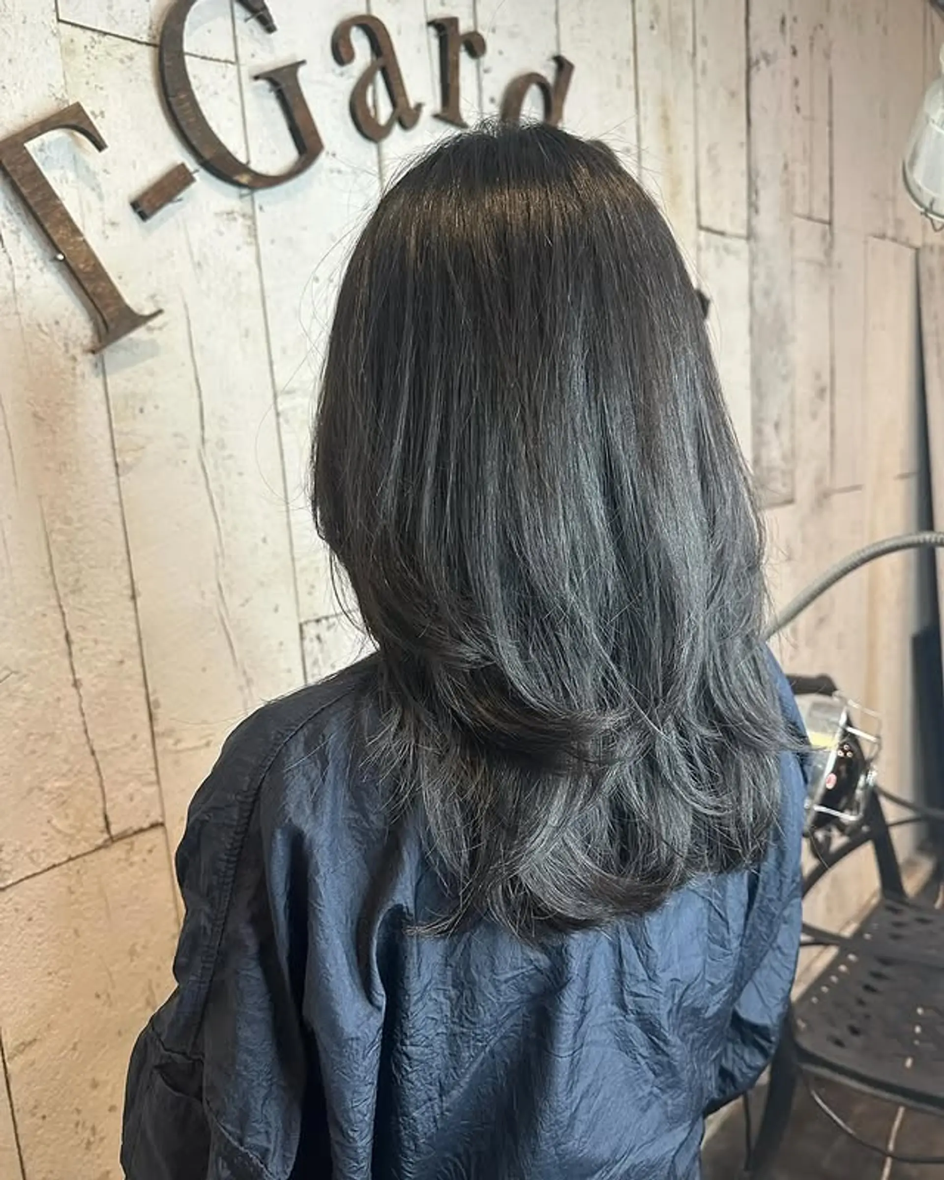 A layered lob with a shadow root. 1