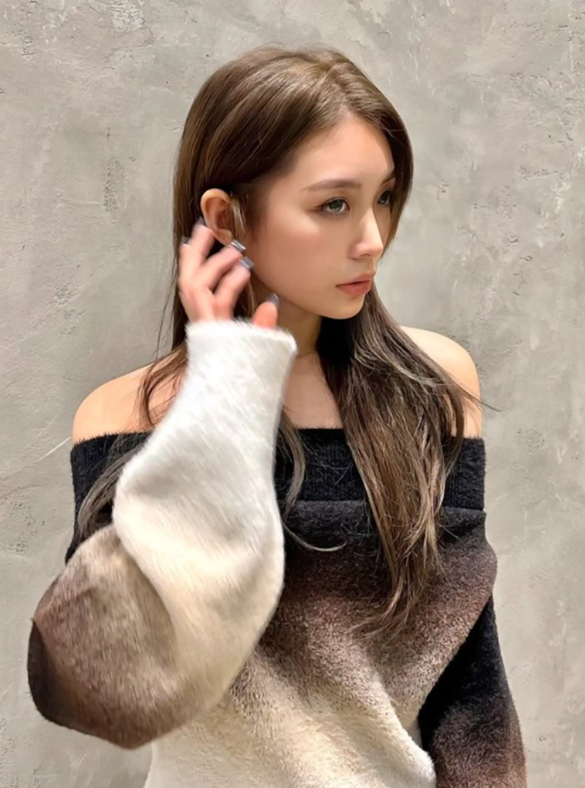 Sleek, straight, long chestnut hair with smooth layers and a middle part, showcasing silky and glossy tresses.

(NonstopStyle: by Hiro) 2