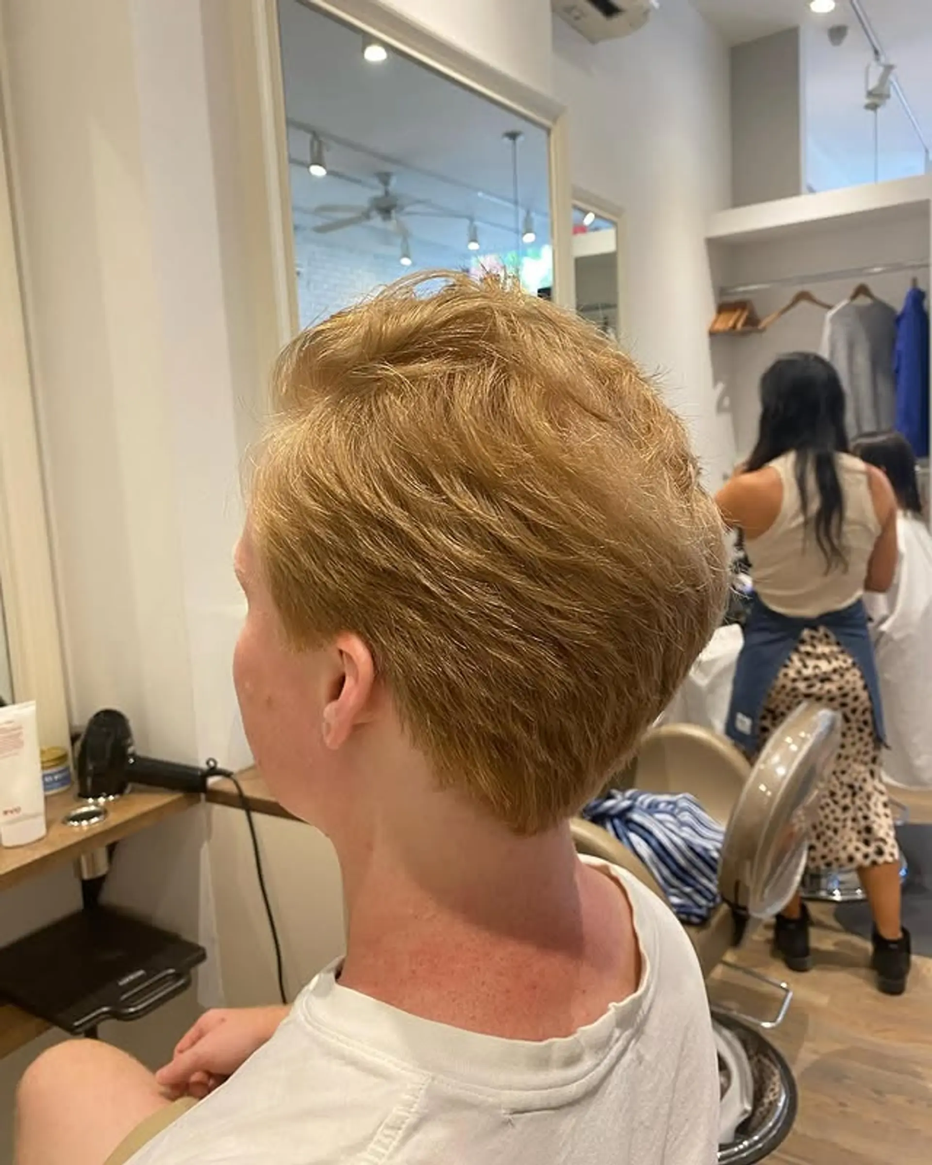 A textured pixie cut. 1