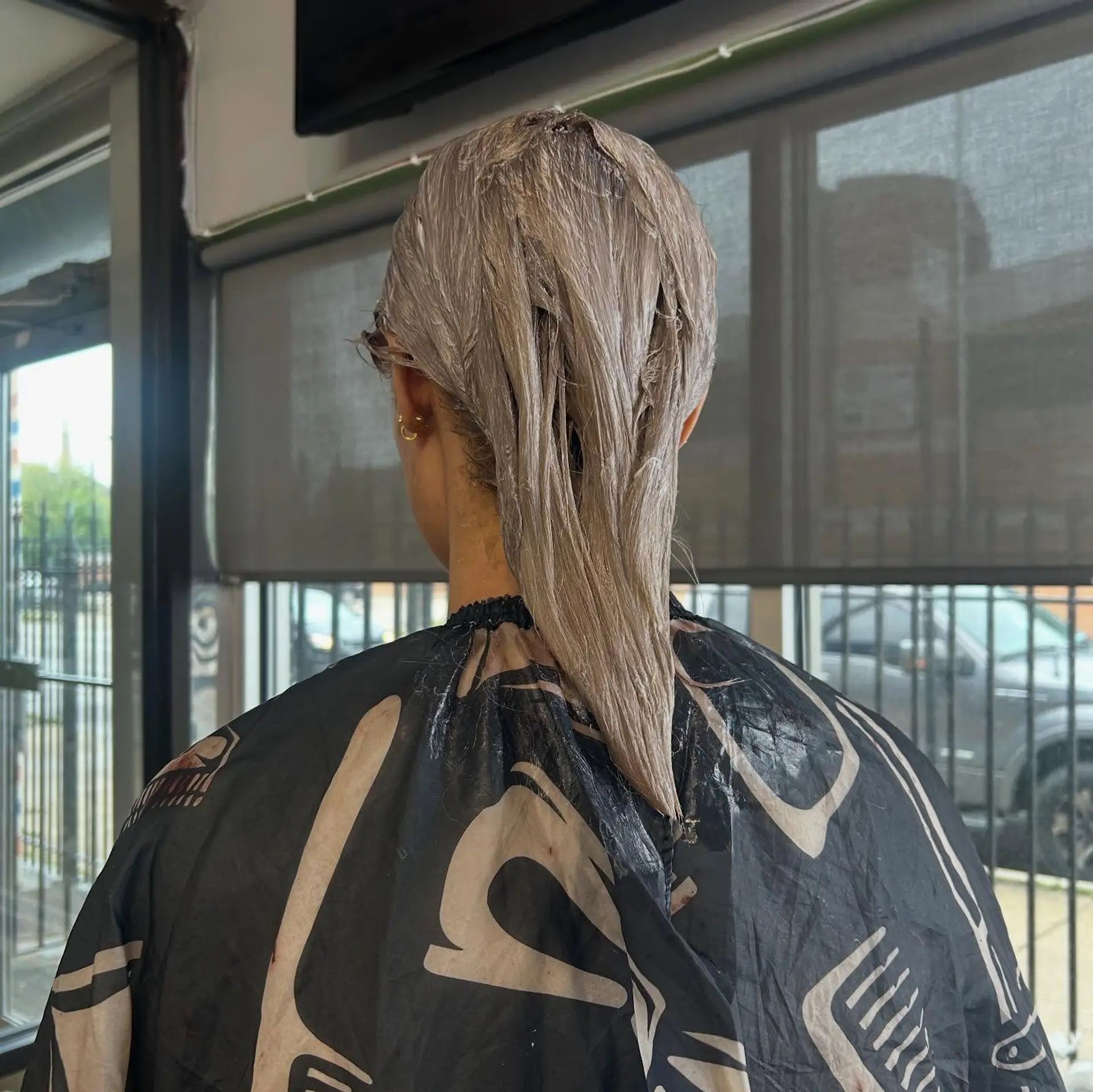 A shaggy lob with curtain bangs and lots of texture. 4
