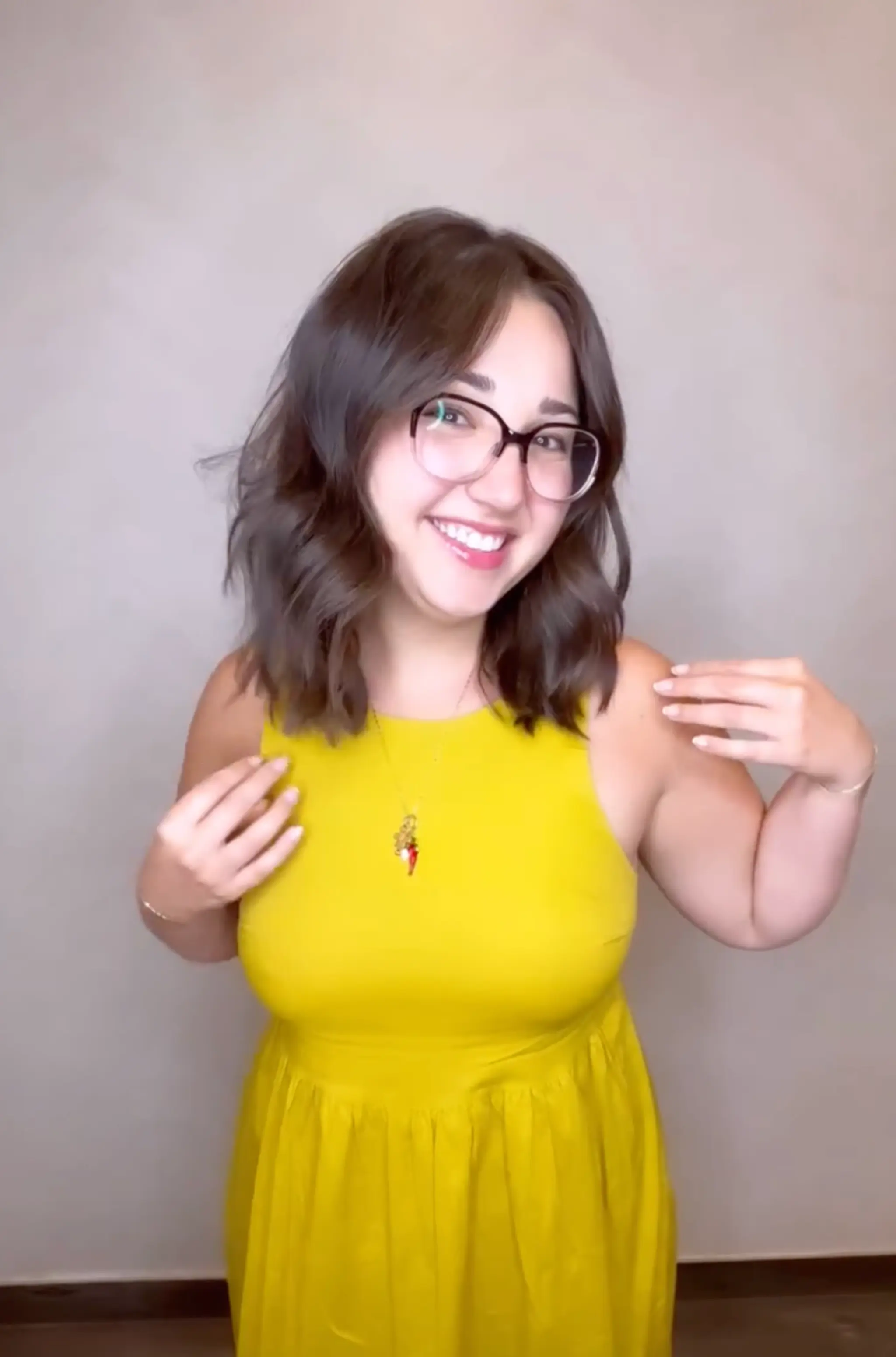 A medium length bob with soft, voluminous waves and layers adding texture and movement, in a dark brown color.

Cut and style by @juliamannino_hair
