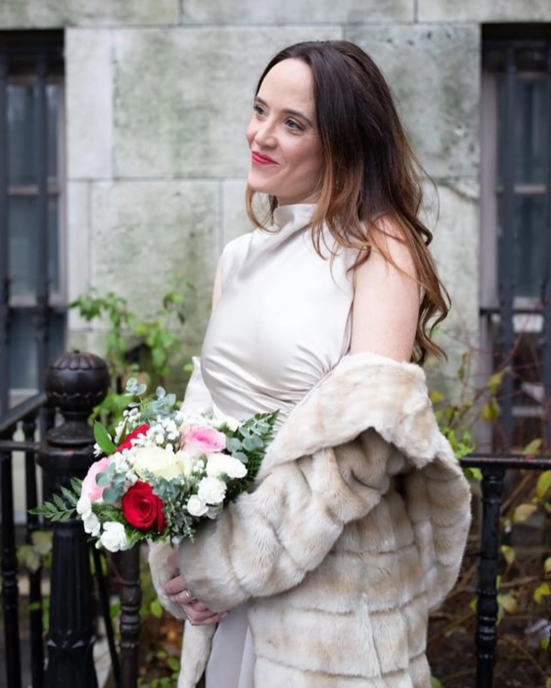 Wavy medium length hair with a beautiful balayage and face framing highlights. 1