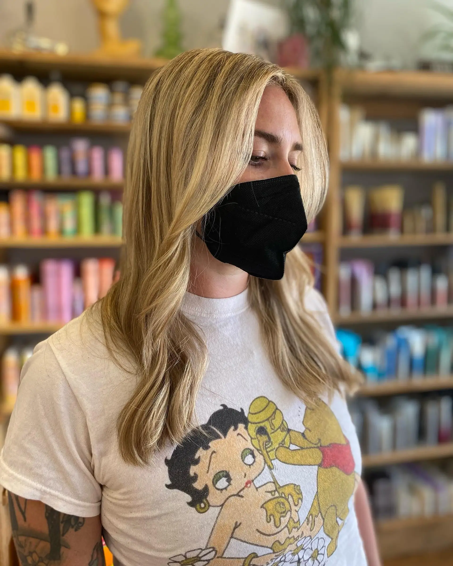 Long, layered waves with a beachy, effortless feel. 1