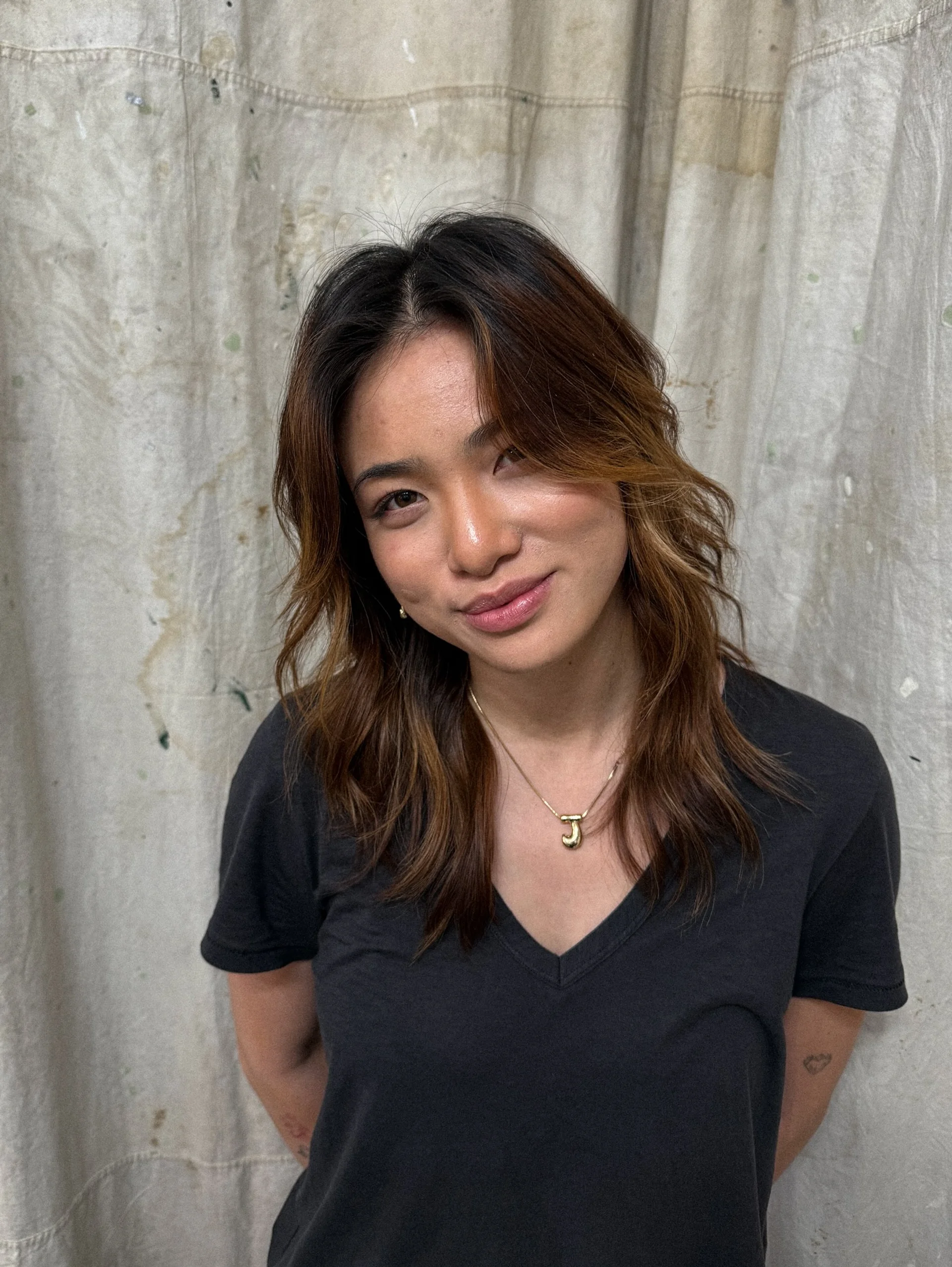 Modern Asymmetrical Bob, a short, edgy haircut with uneven lengths - Preview 3