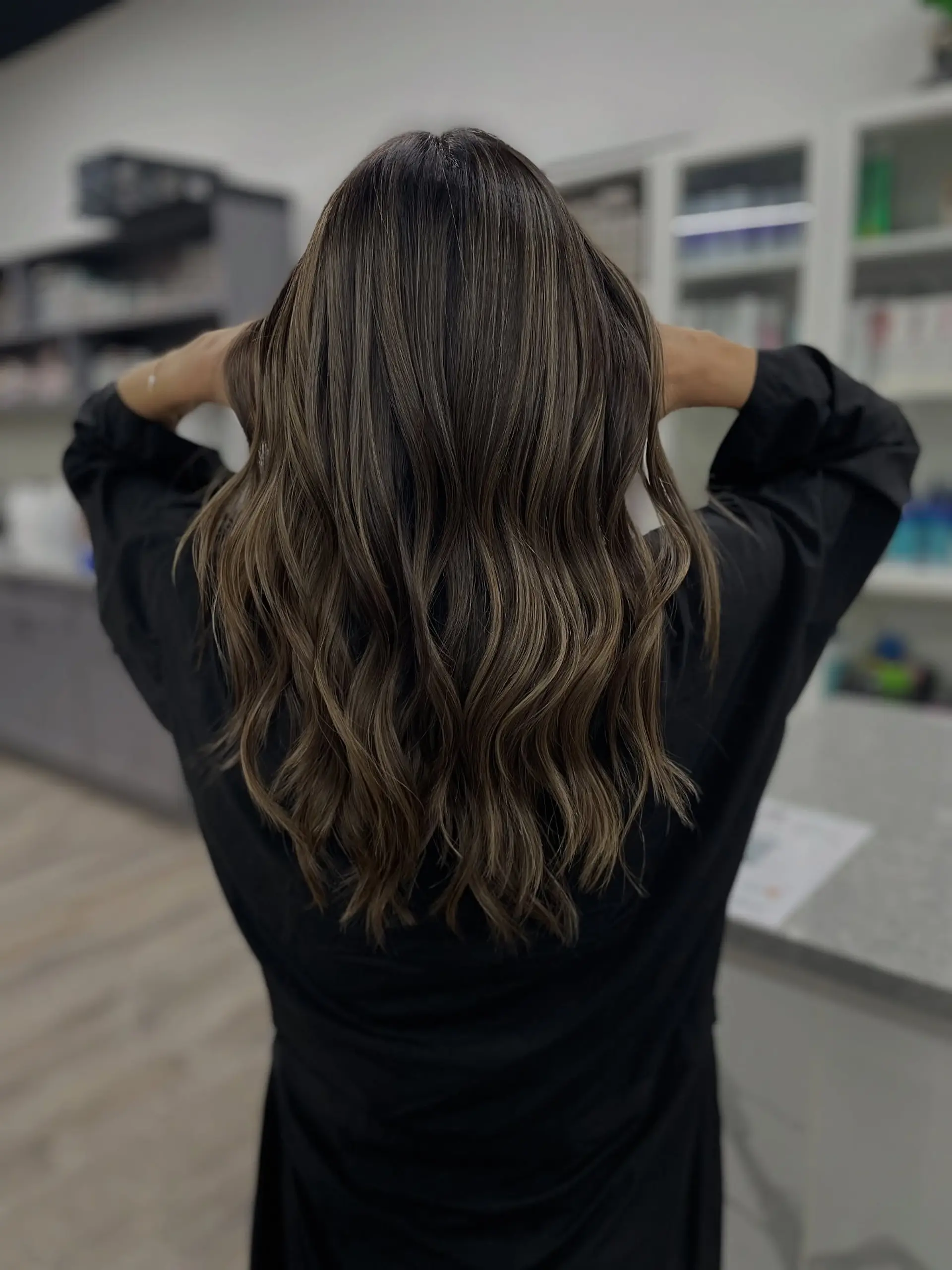 Long, flowing waves with a beautiful bronde balayage to enhance the depth and dimension. 1