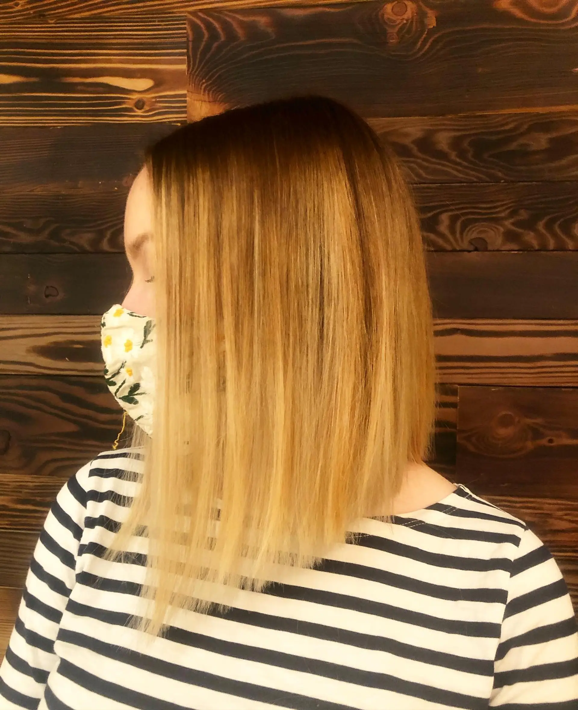 A sleek, medium-length lob with a bronde balayage. 1