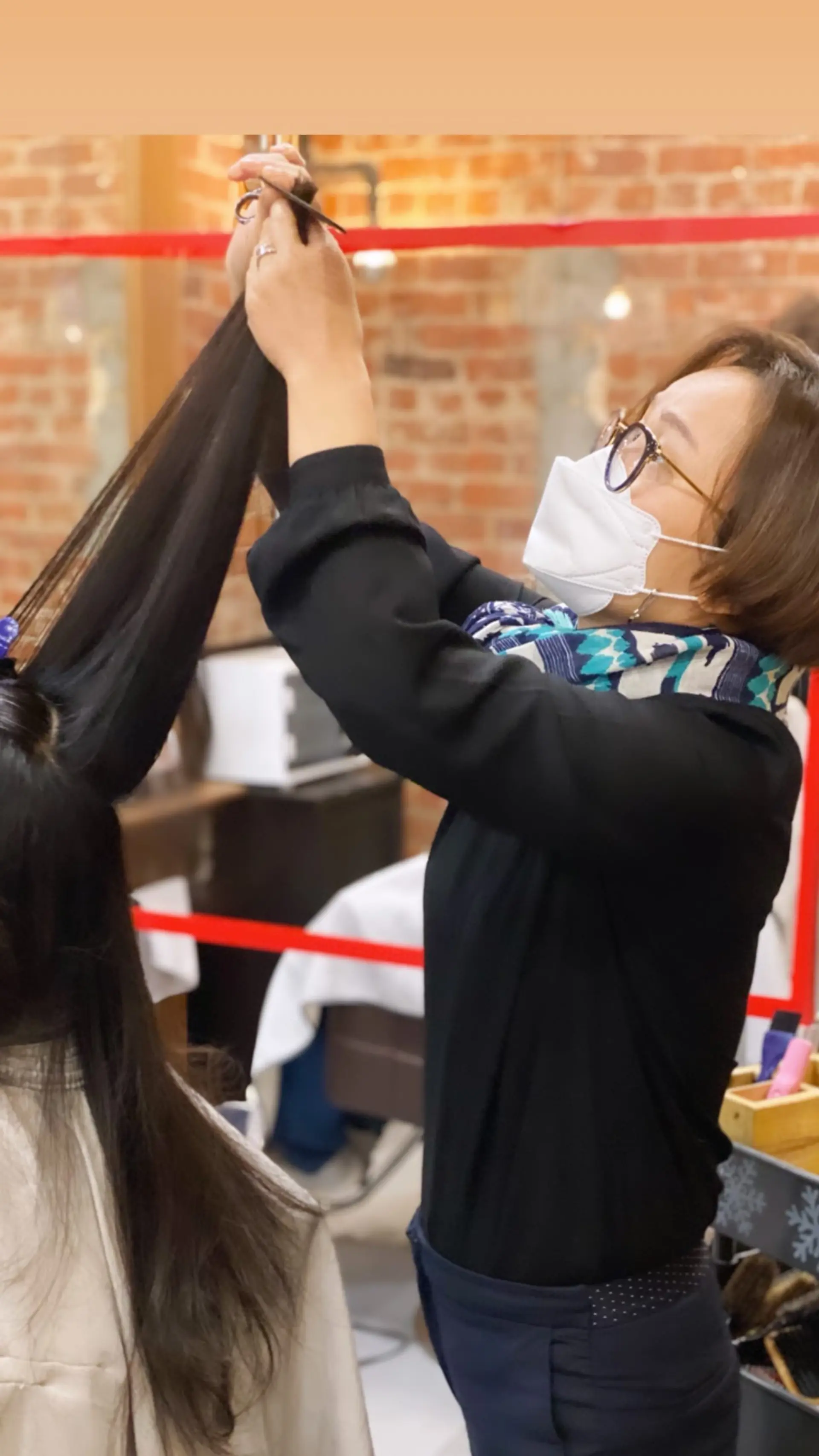 Long layered haircut. 1