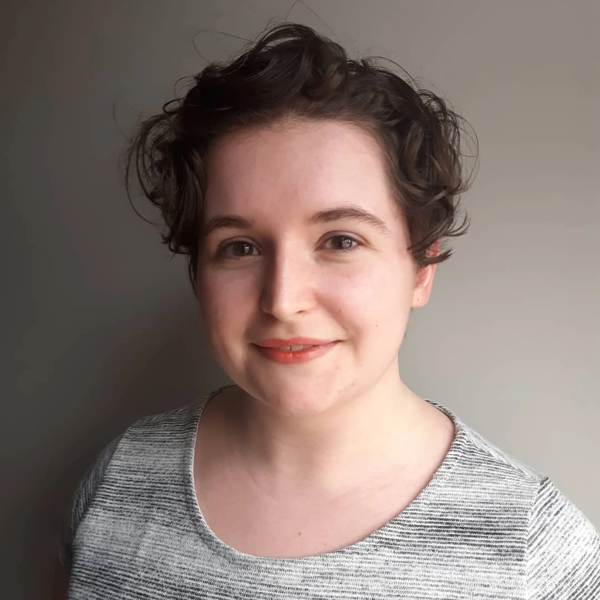 A modern textured pixie cut with subtle highlights, exuding a chic and versatile vibe. - Preview 2