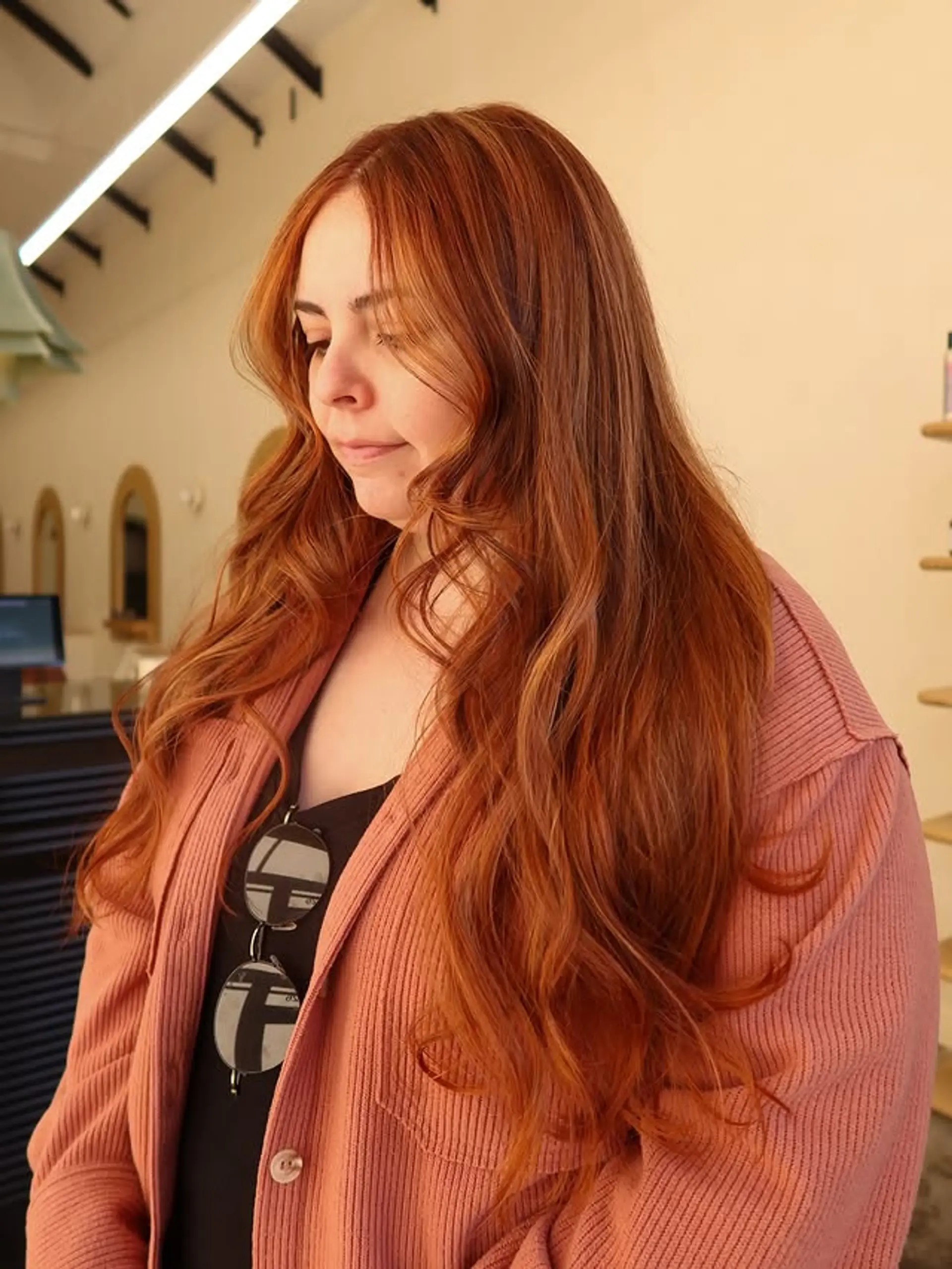 Long, wavy copper red hair with face-framing highlights. 1