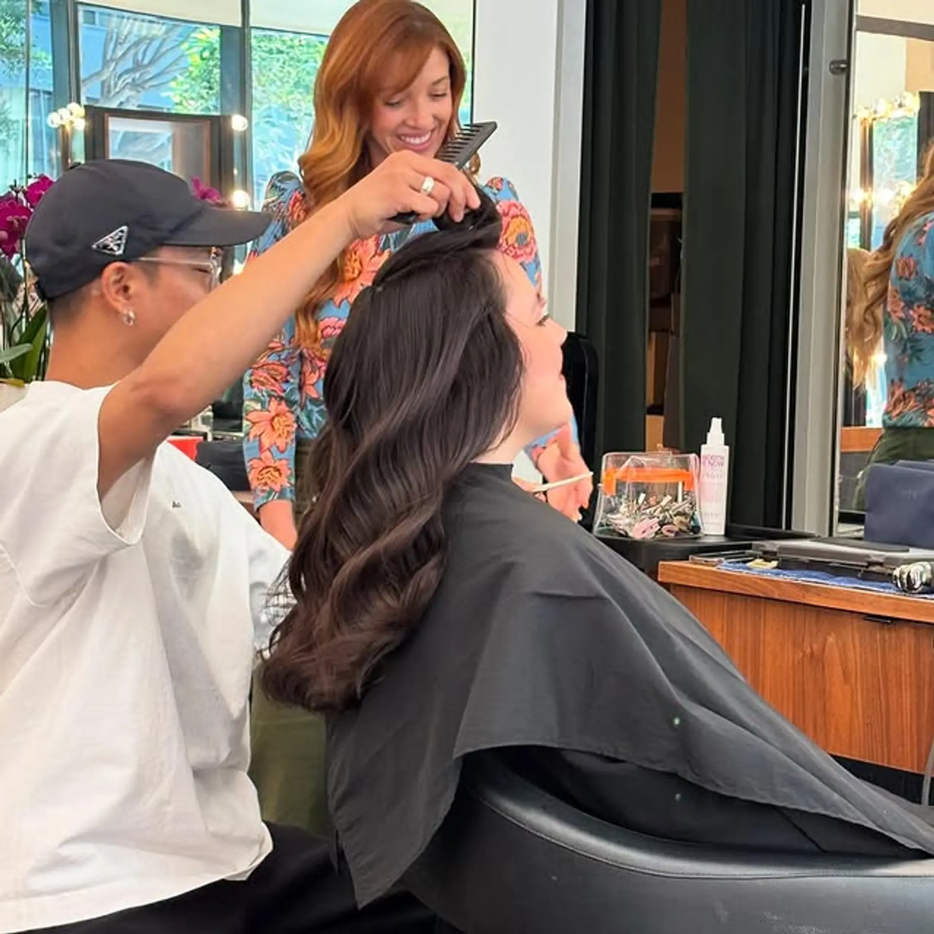 Long layered haircut with soft waves. 1