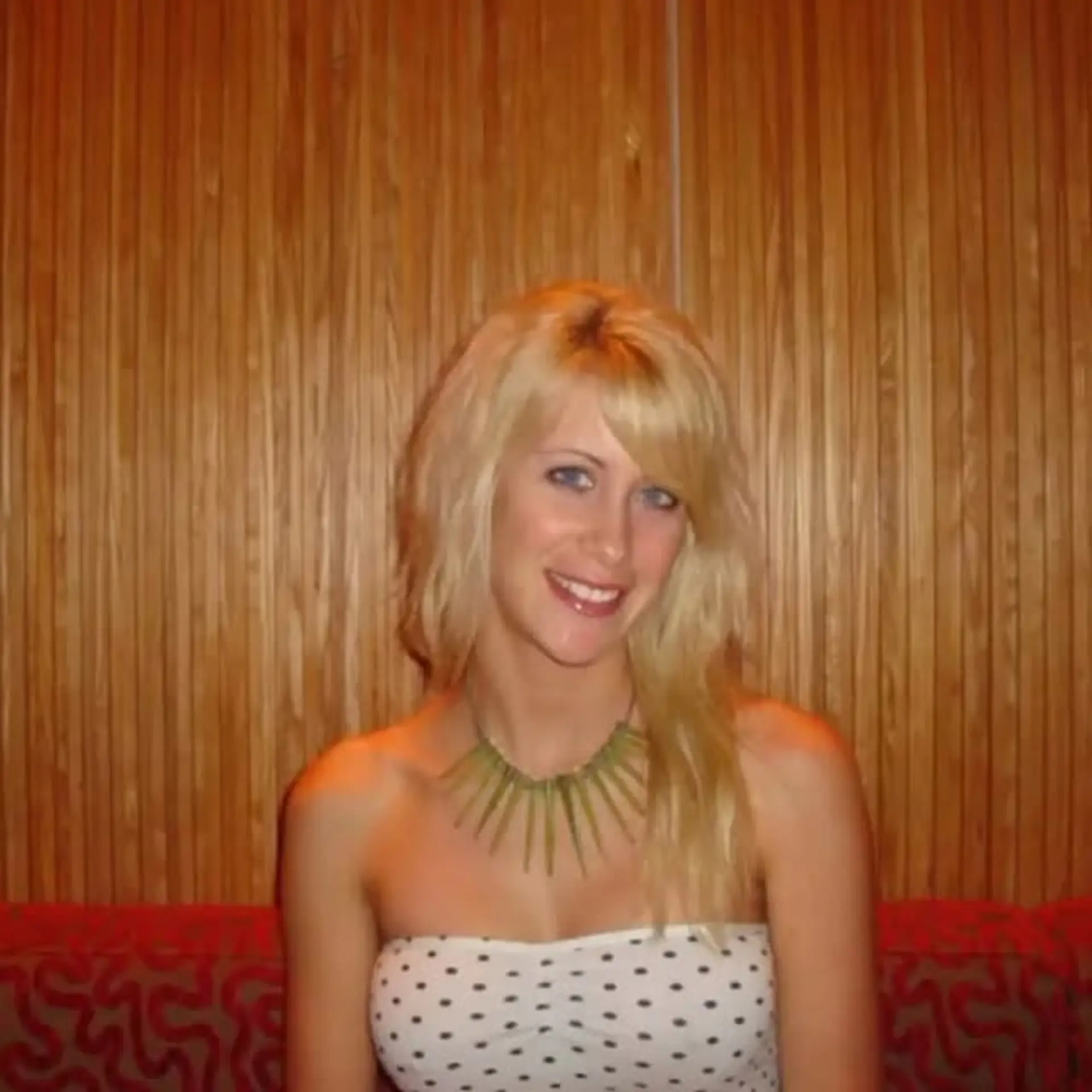 A textured and layered cut with side swept bangs. The layers add movement and volume, creating a casual, effortless look. 1