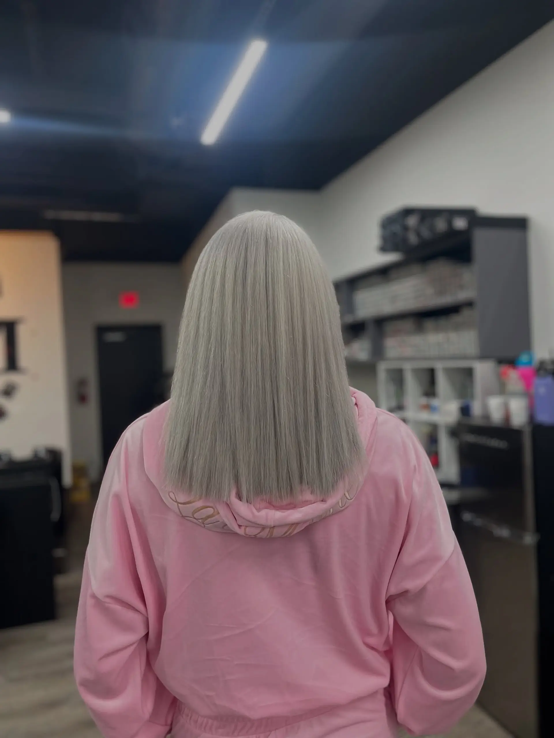 A sleek, straight lob with a modern and chic look. 1