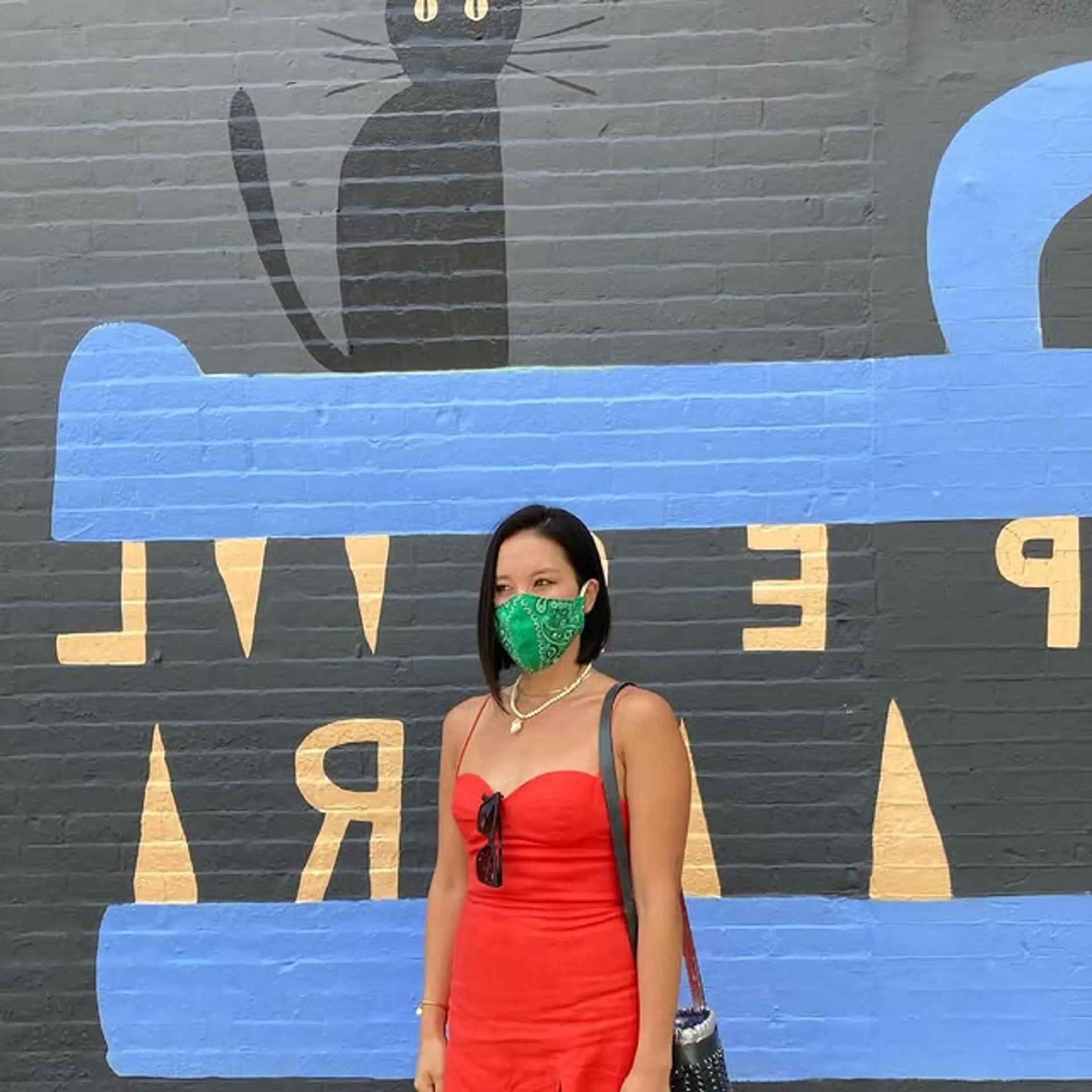 A sleek and stylish chin-length bob. 1