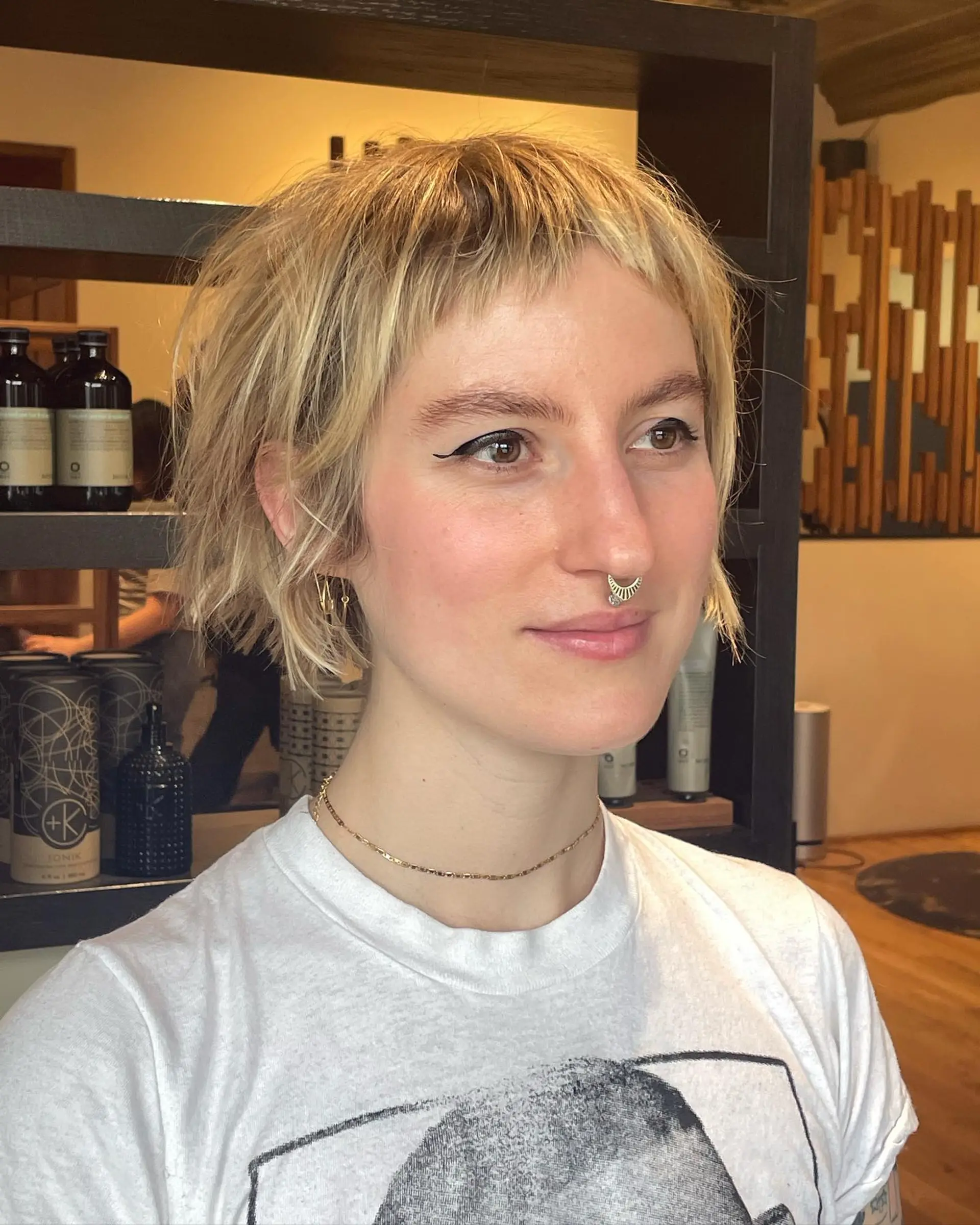 A short pixie cut with textured, choppy layers. 2