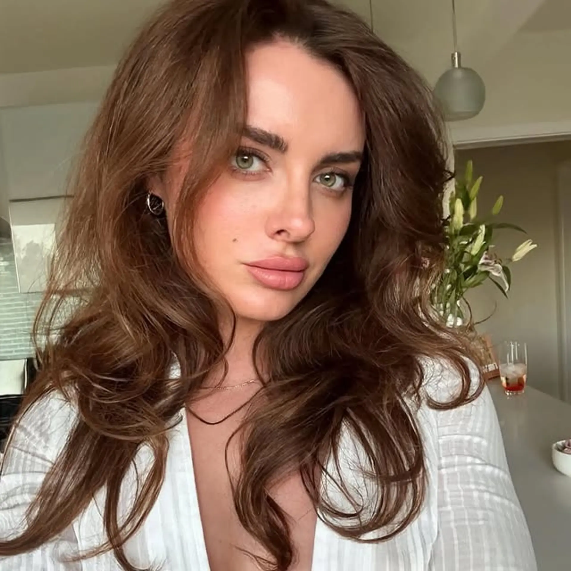 A long, wavy hairstyle with layers for volume and soft, romantic waves. 1