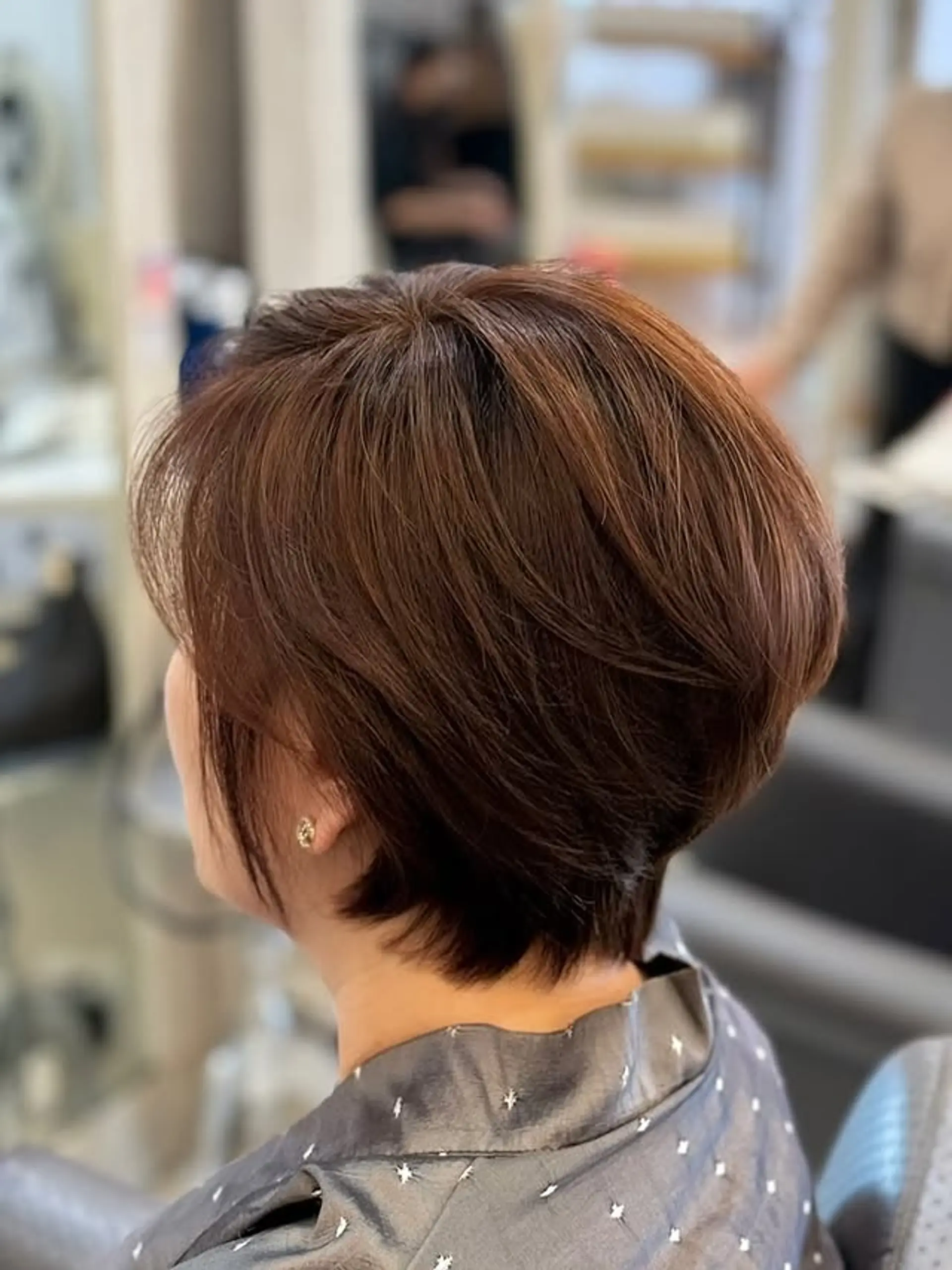 A layered and stacked bob. 1