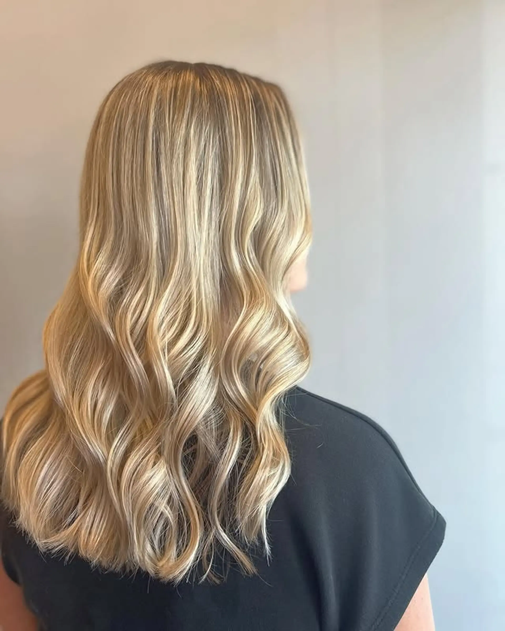 Long, flowing waves with a subtle balayage. 1