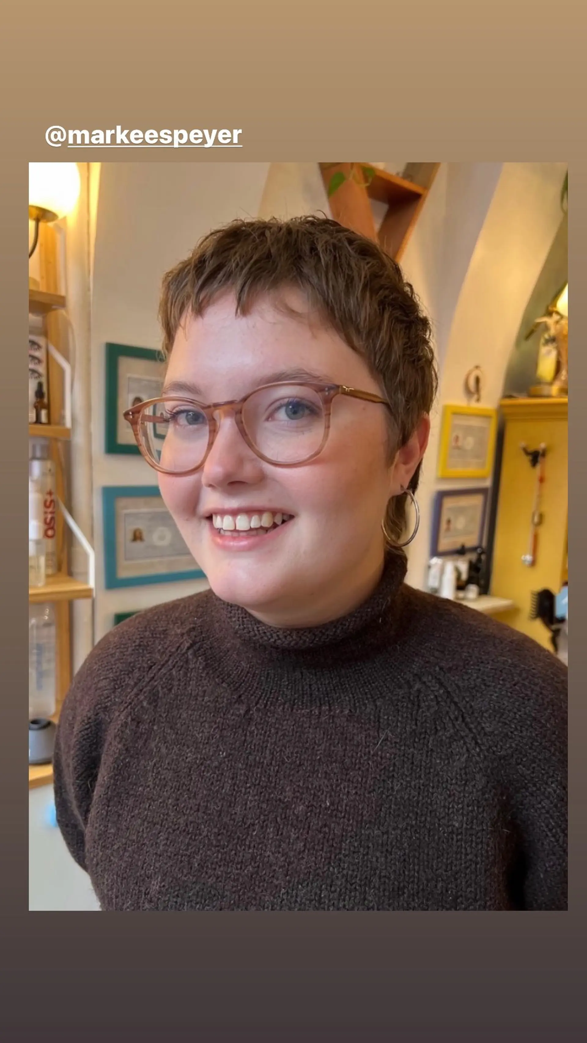 A textured pixie cut with short, playful baby bangs. 1