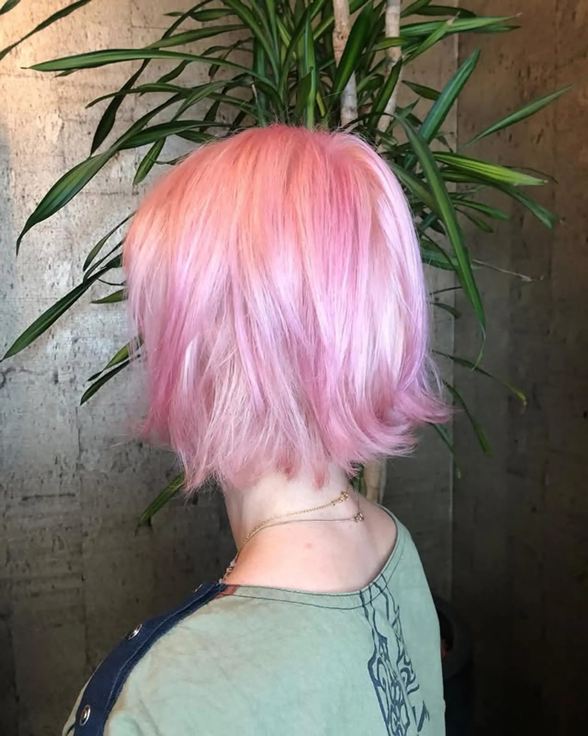 A textured, shaggy bob with layers for added movement. 1