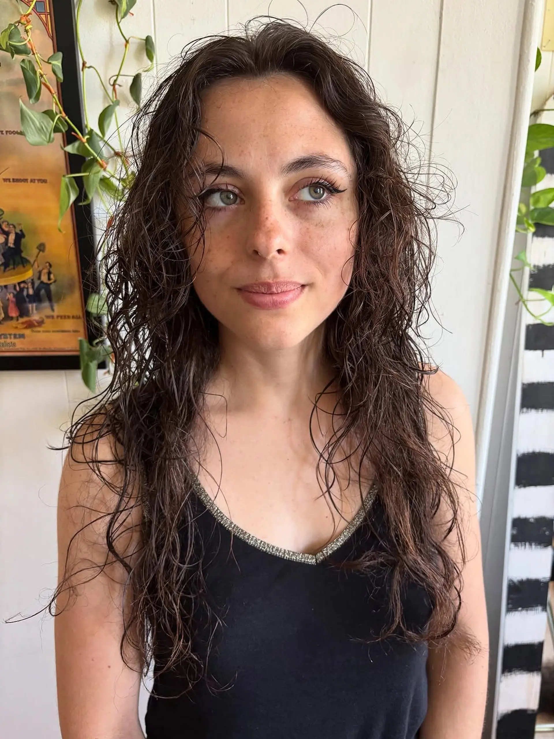 A long, textured cut with natural waves and light layering to enhance volume and movement in a lived-in, tousled style. 1