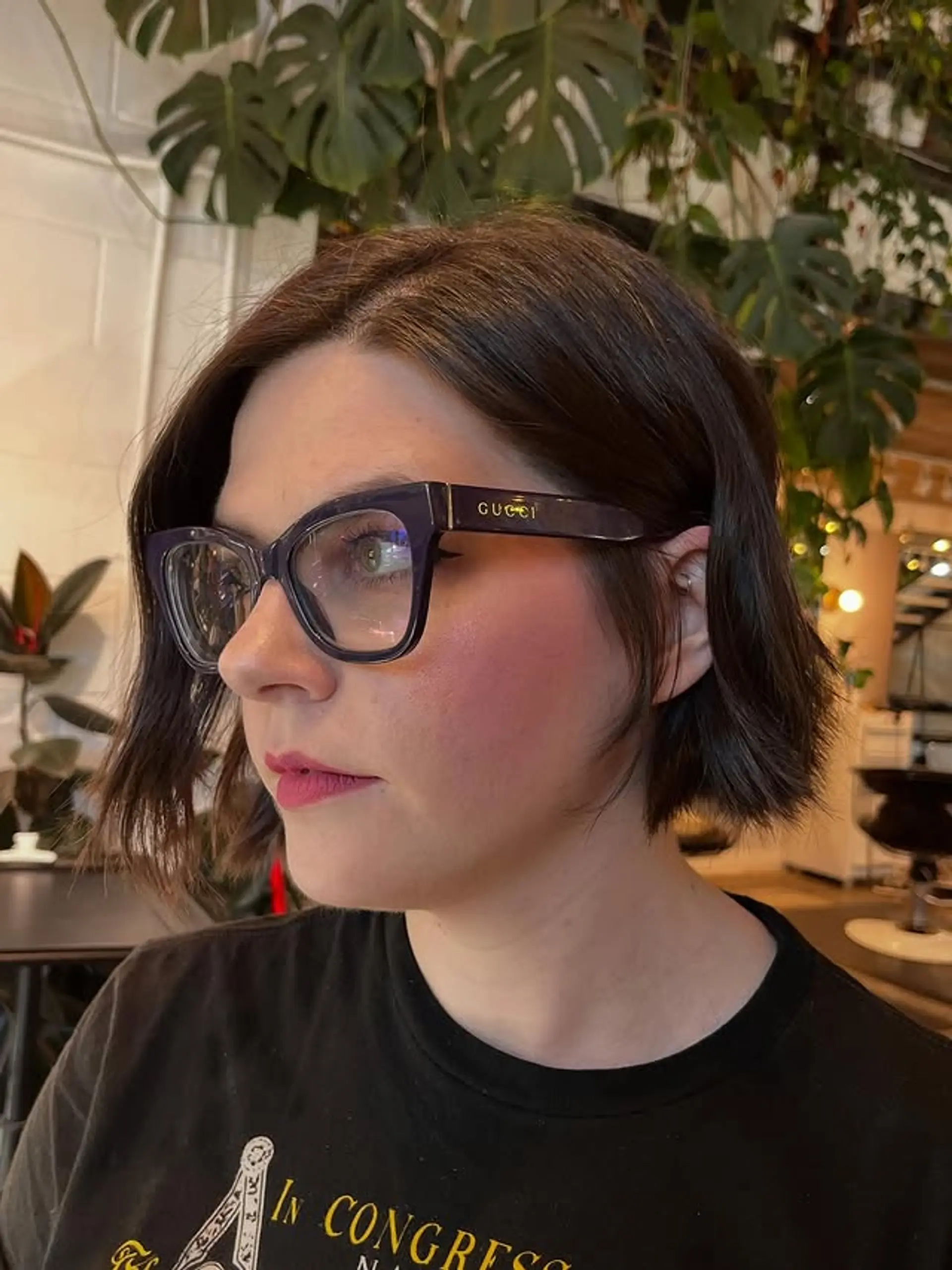 A short, wavy bob with textured ends for a modern and effortlessly chic style. 1