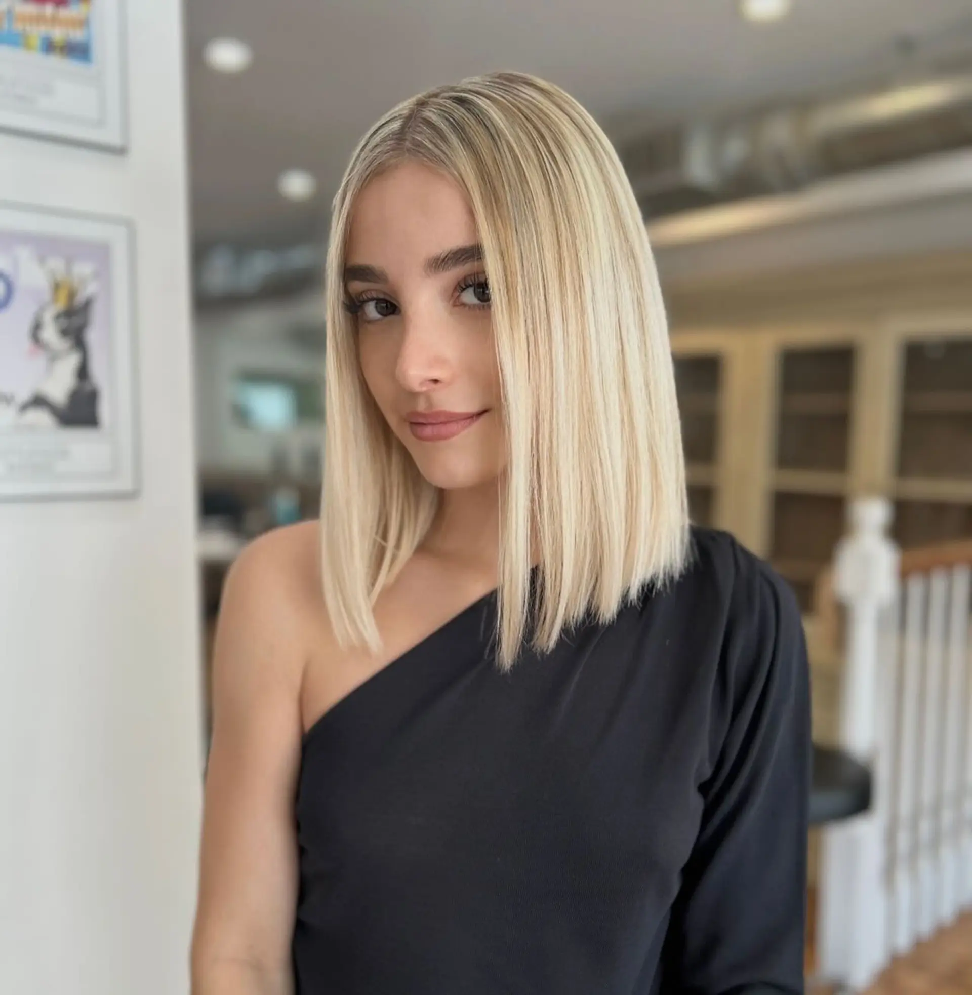 A sleek, blunt cut bob. 1