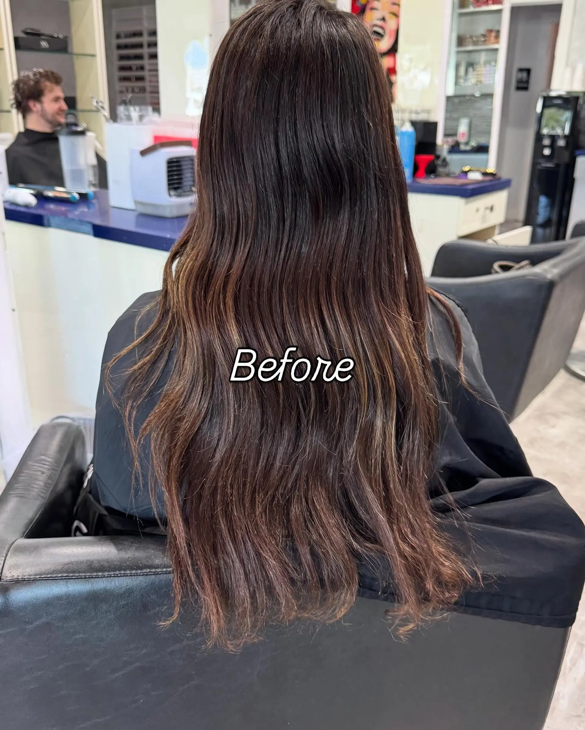 Long, wavy hairstyle with a bronde balayage. 4