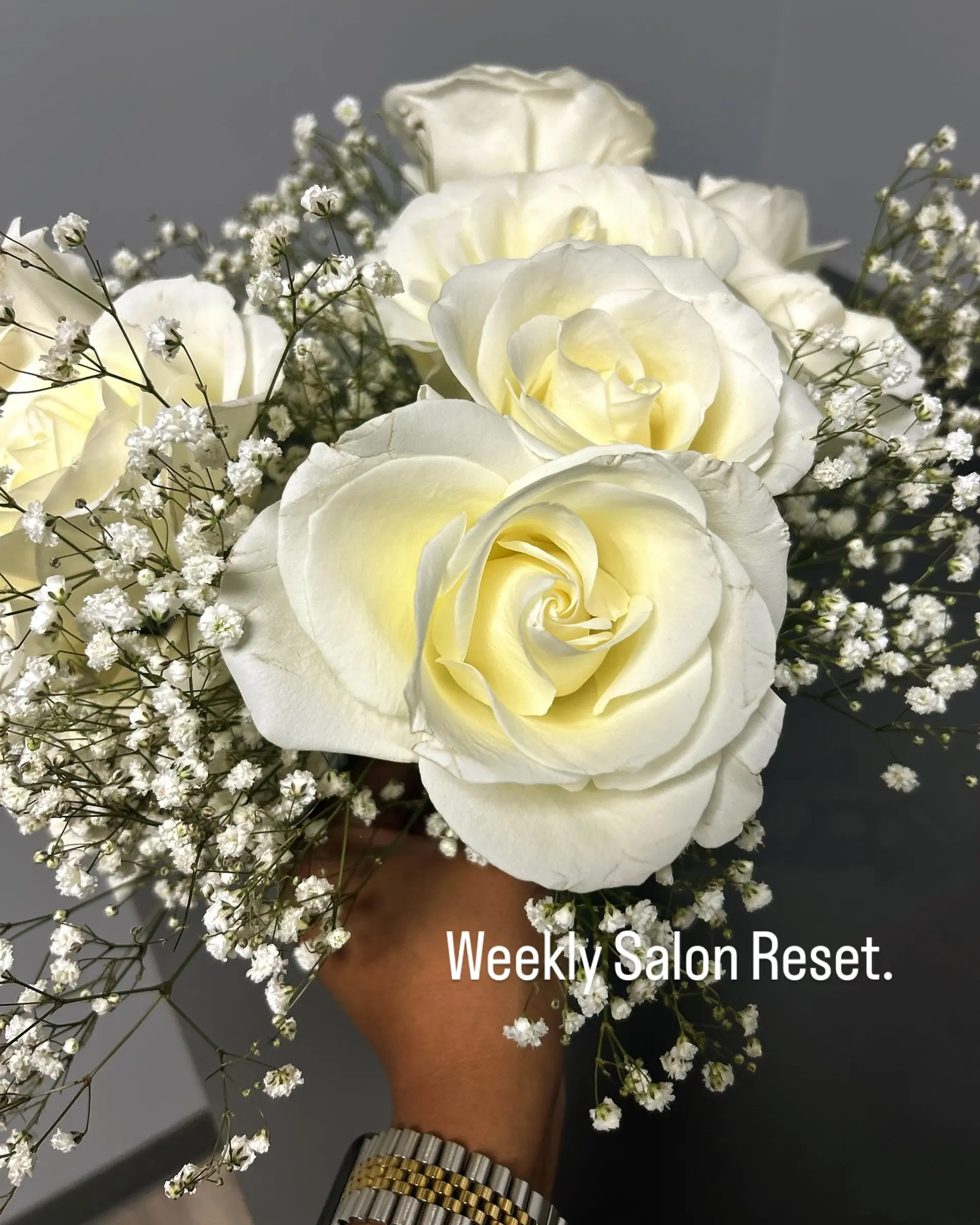 Voluminous, soft waves with trendy layers. 4