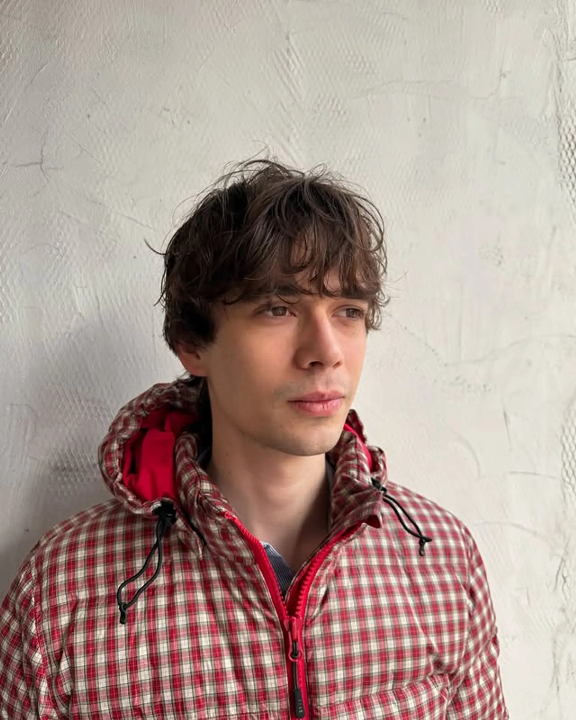 A medium-length shag with lots of texture and a slightly messy style. 1