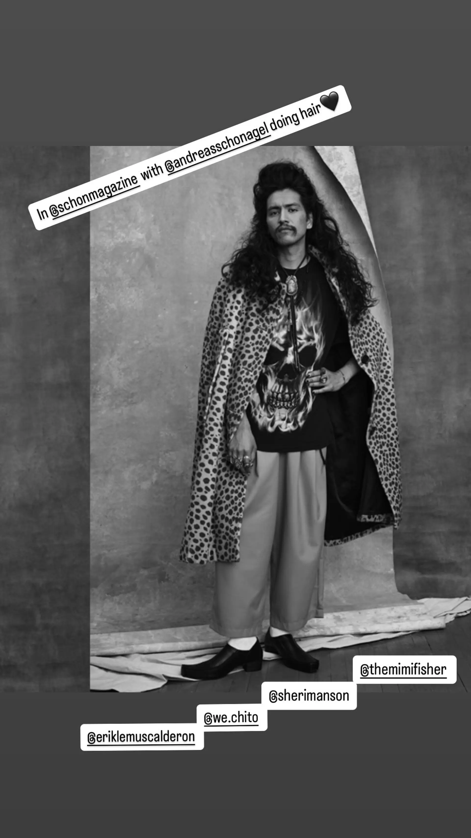 Long, voluminous curls. 1