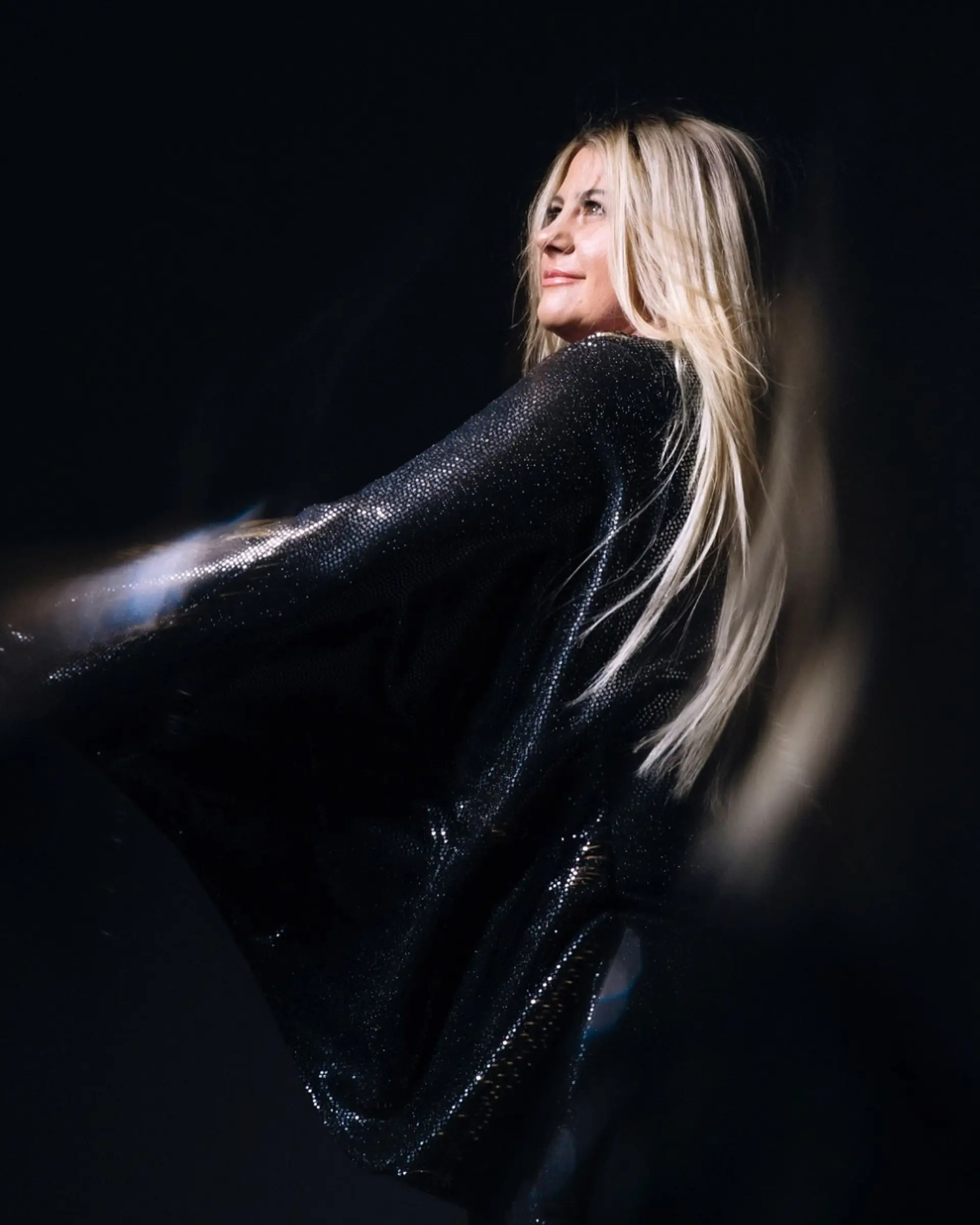 A sleek and stylish high ponytail. 2