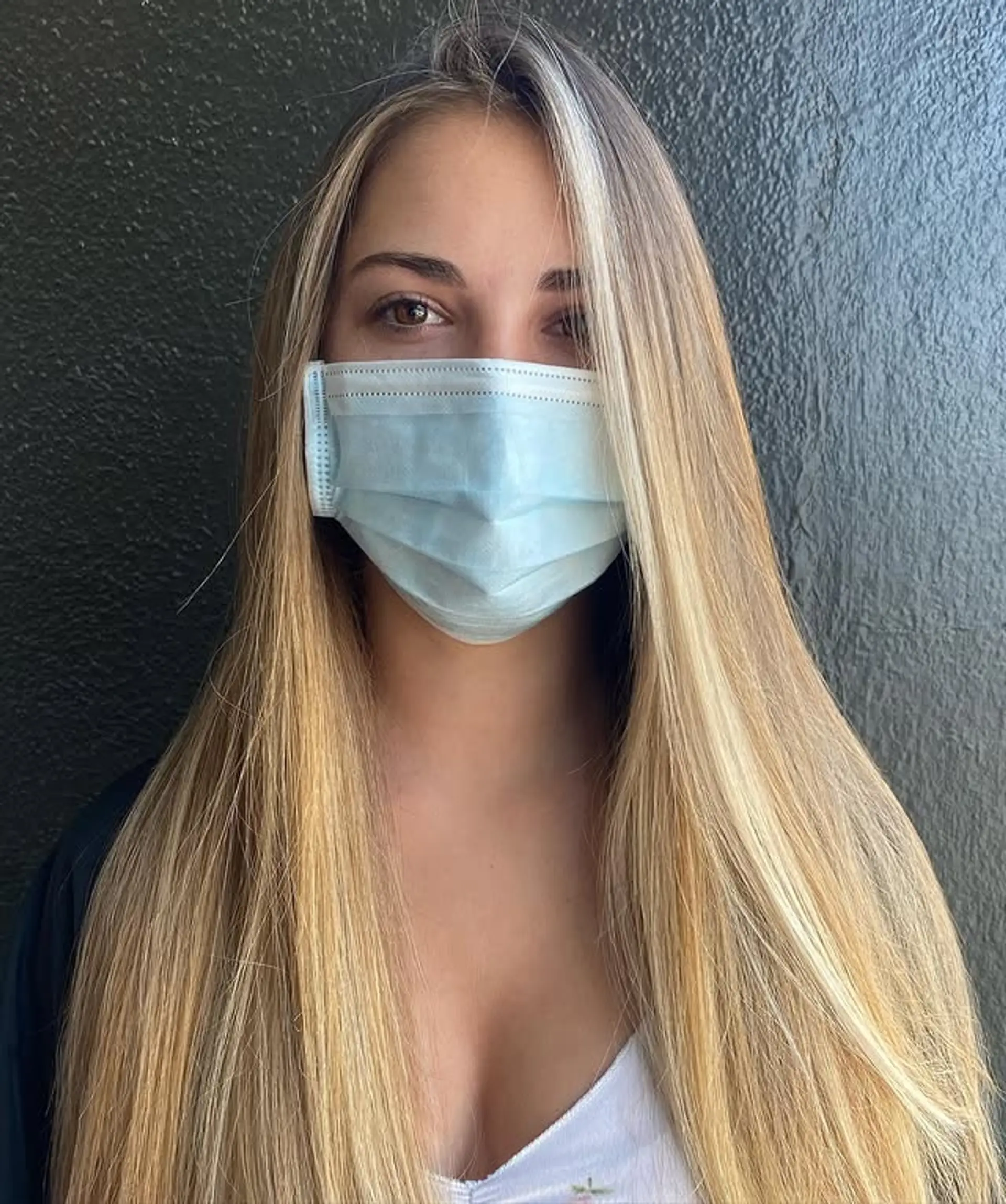 Long, straight hair with a blonde balayage. 1