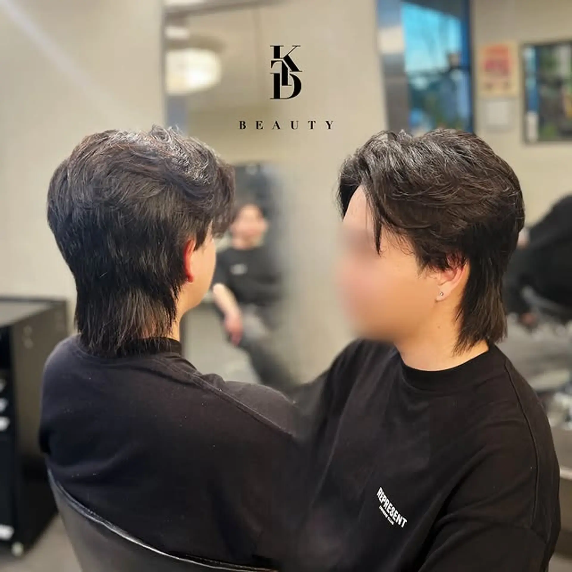 A modern take on the classic mullet featuring soft layers and a textured finish. 1