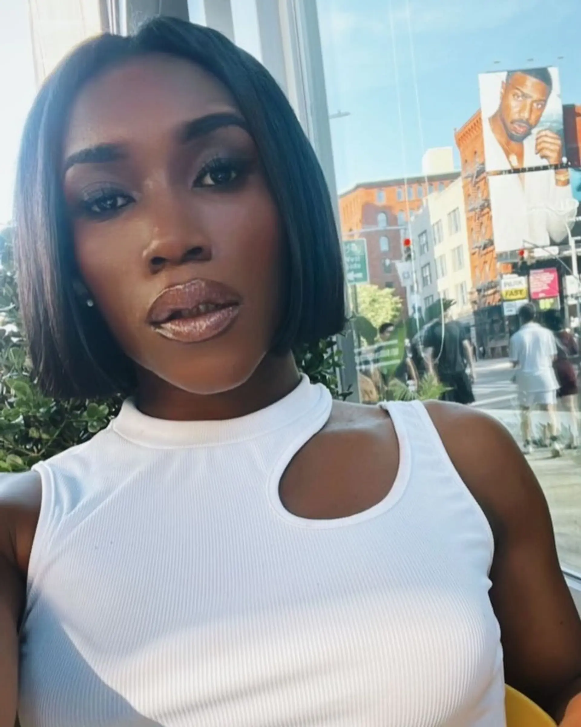 A sleek, blunt-cut bob at chin-length with straight, jet black hair, featuring a glossy, polished finish. Cut by @jamesondakota. Color by @daphdemps 2