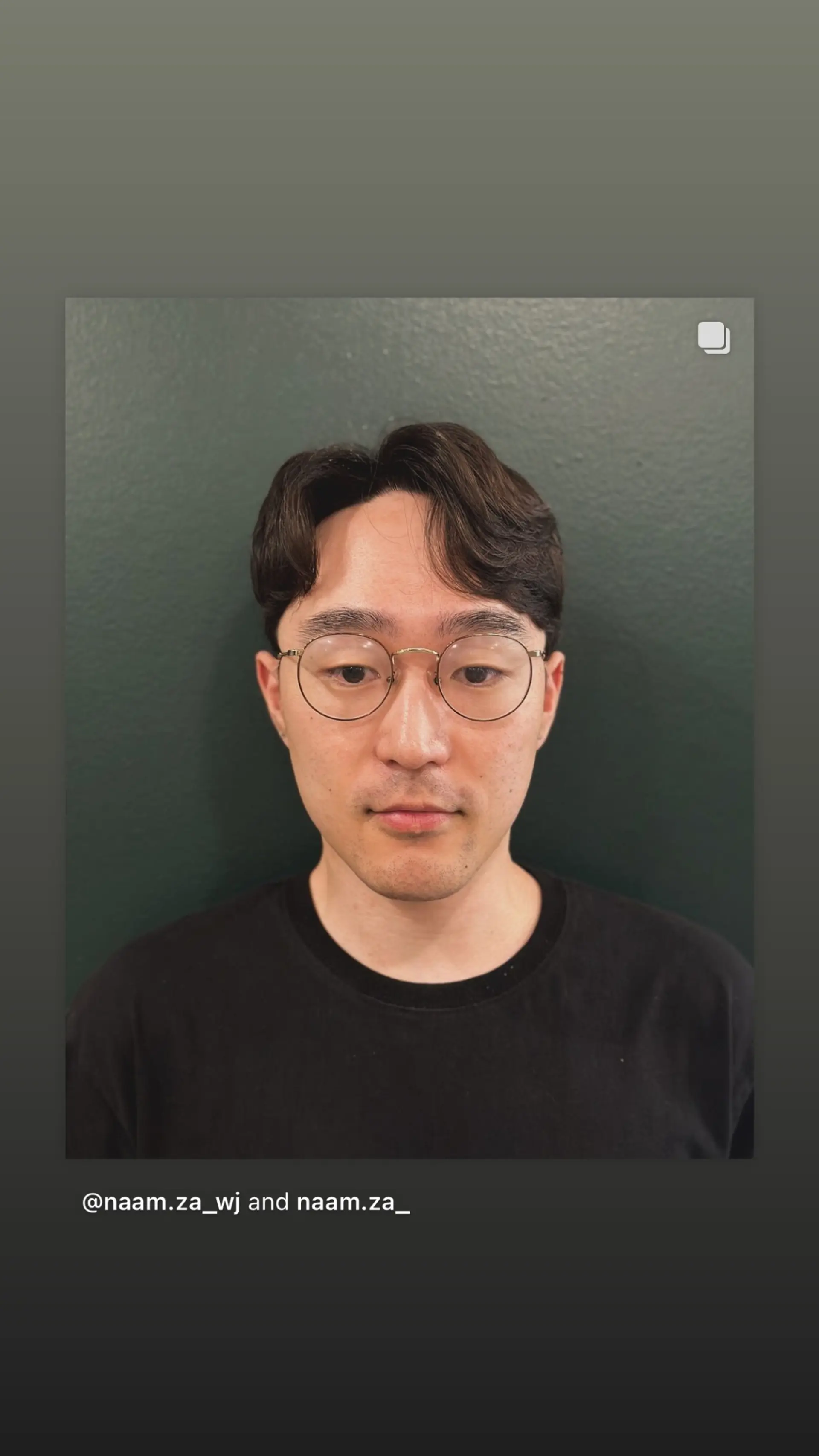 A stylish short hairstyle featuring soft waves for a modern look. 1