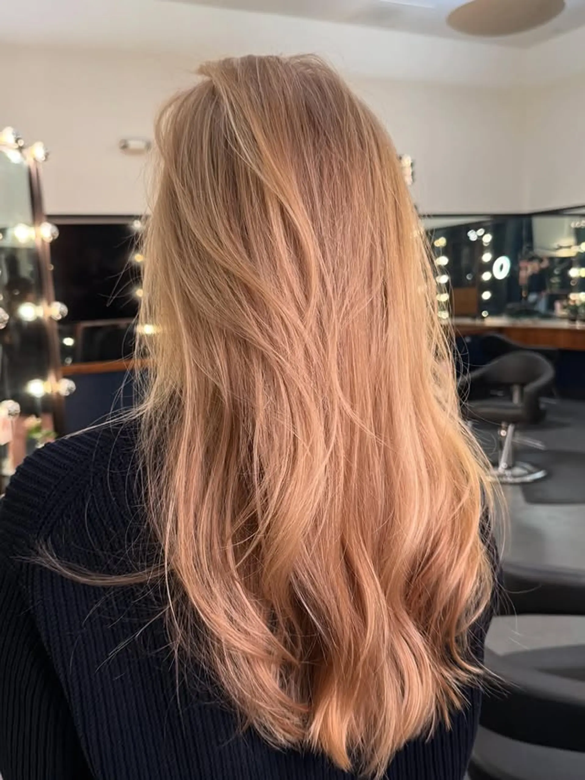 Long, soft waves with subtle layers. 1