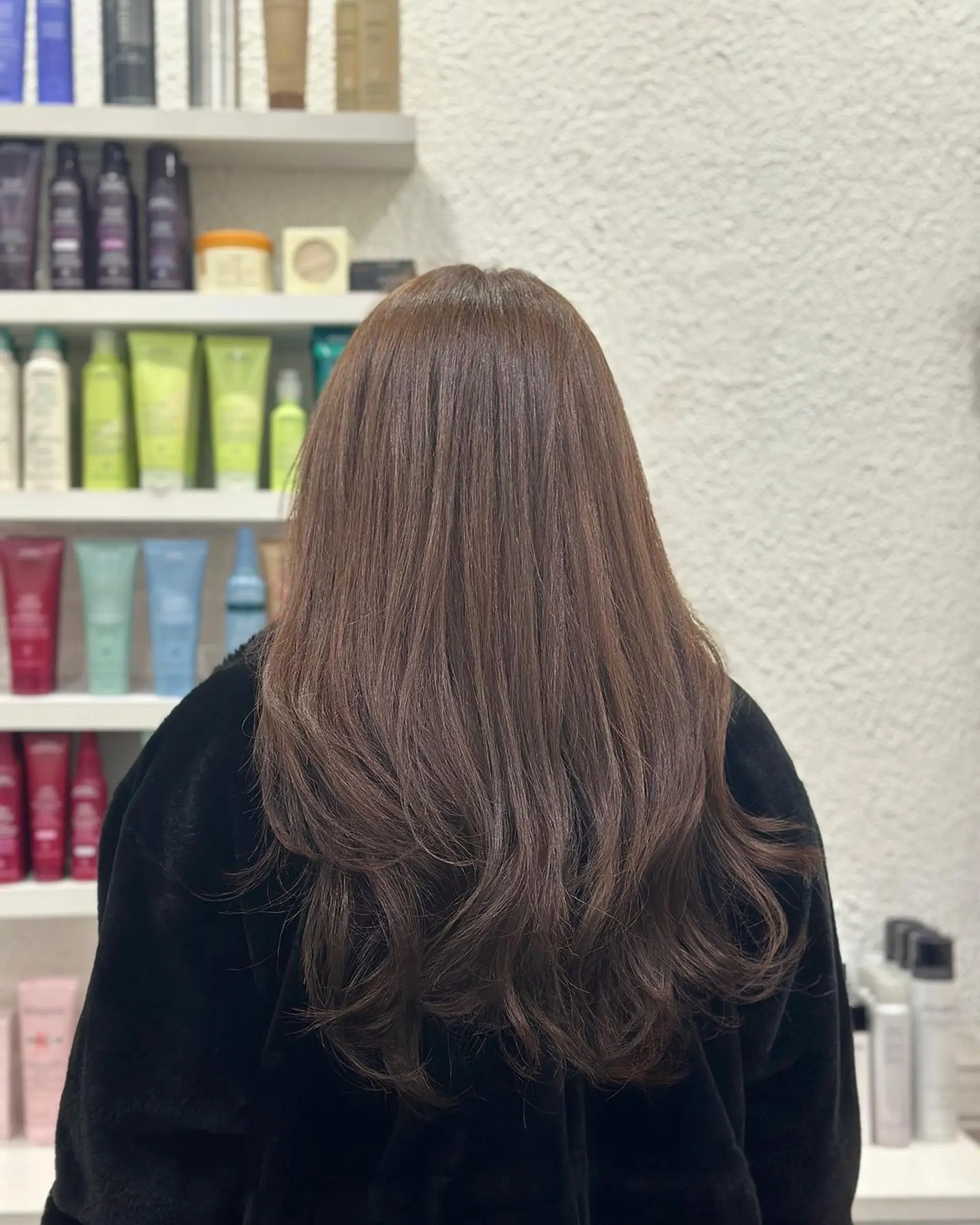 Warm Chestnut brown with light layers at the bottom. 2