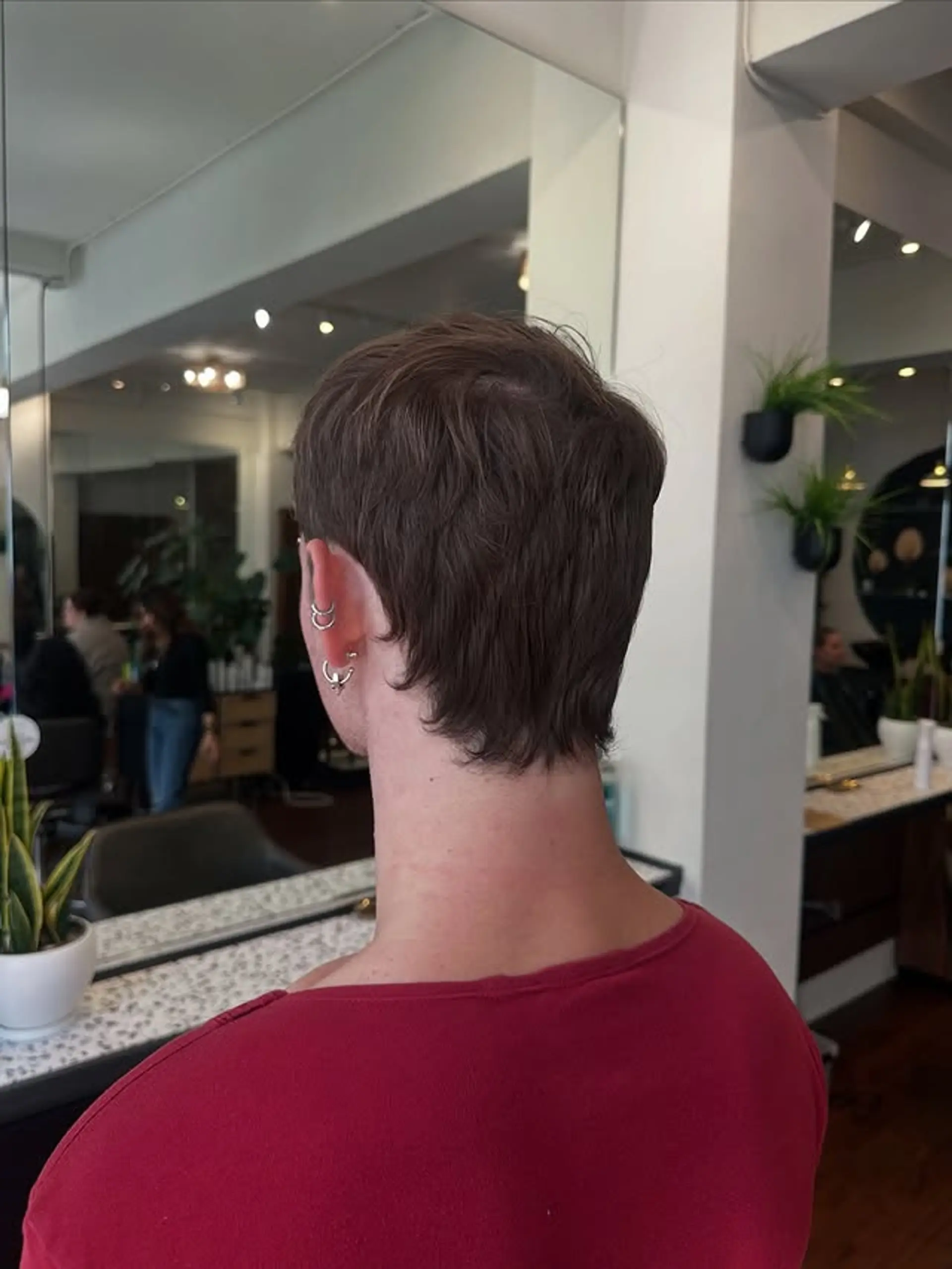 A short, textured crop with tapered sides. 1