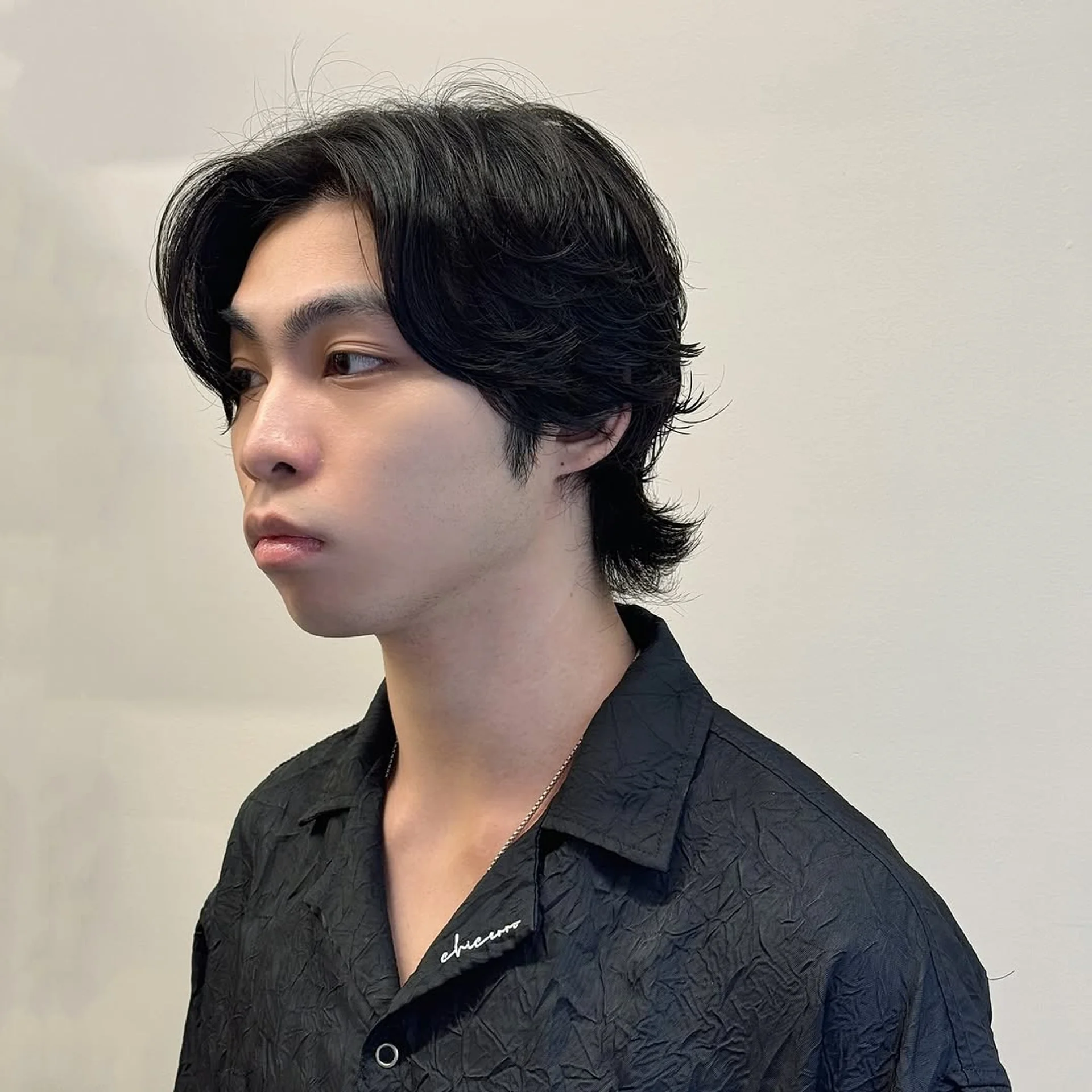 Trendy Two-Tone Modern Mullet with a bold color contrast - Preview 2