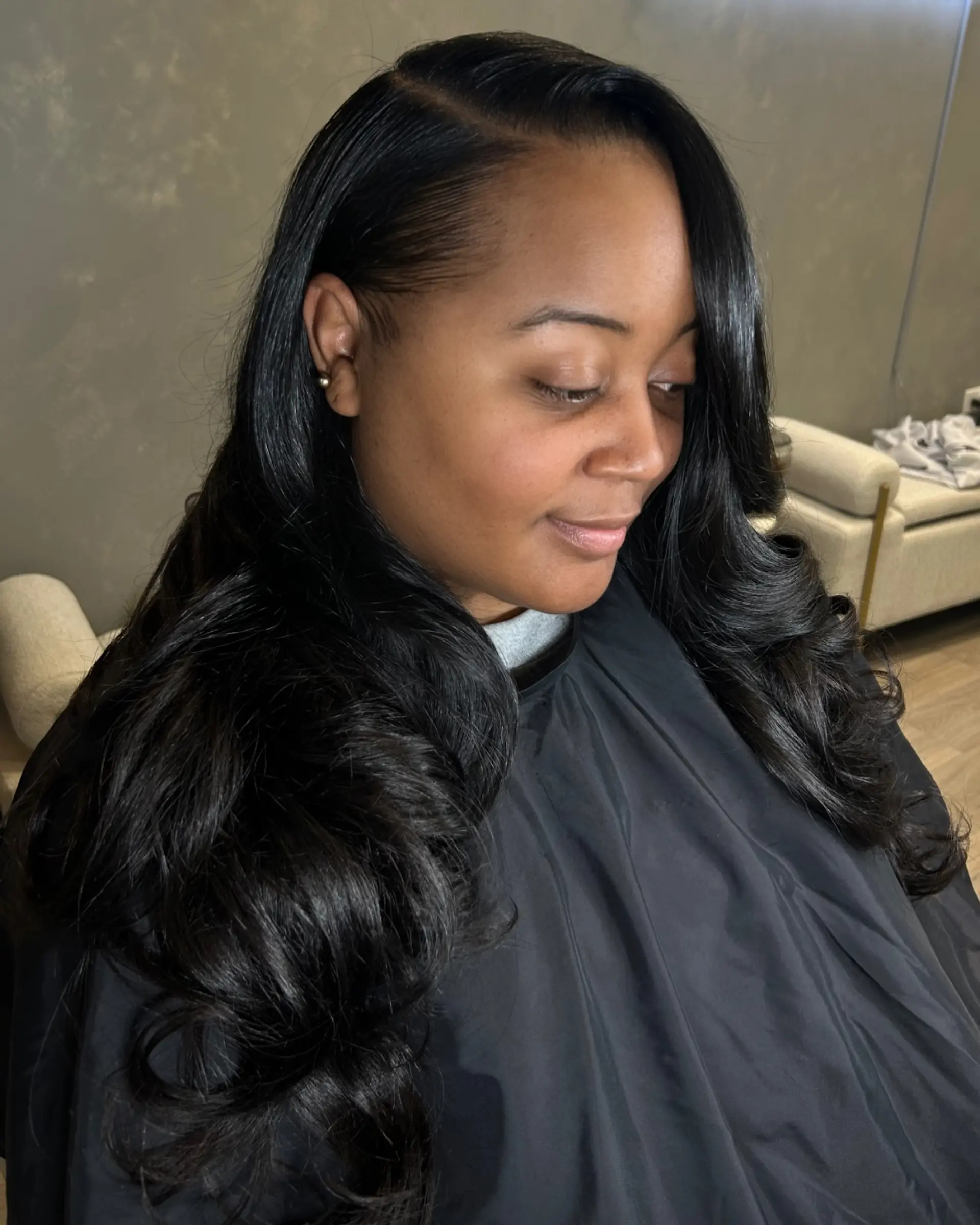 Glamorous long Hollywood waves created with a sew-in technique. 1