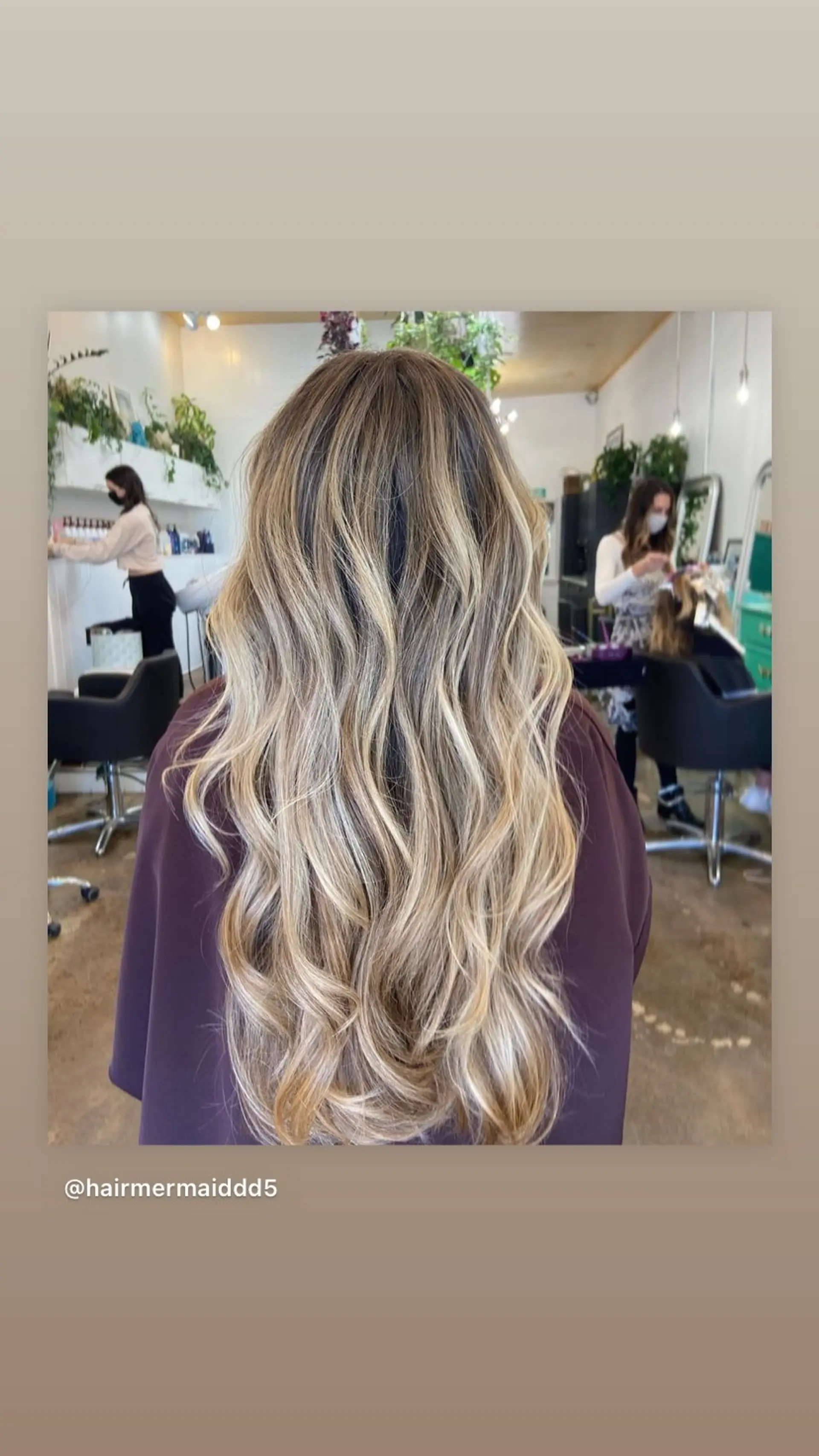 Long, wavy hair with a blonde balayage. 1