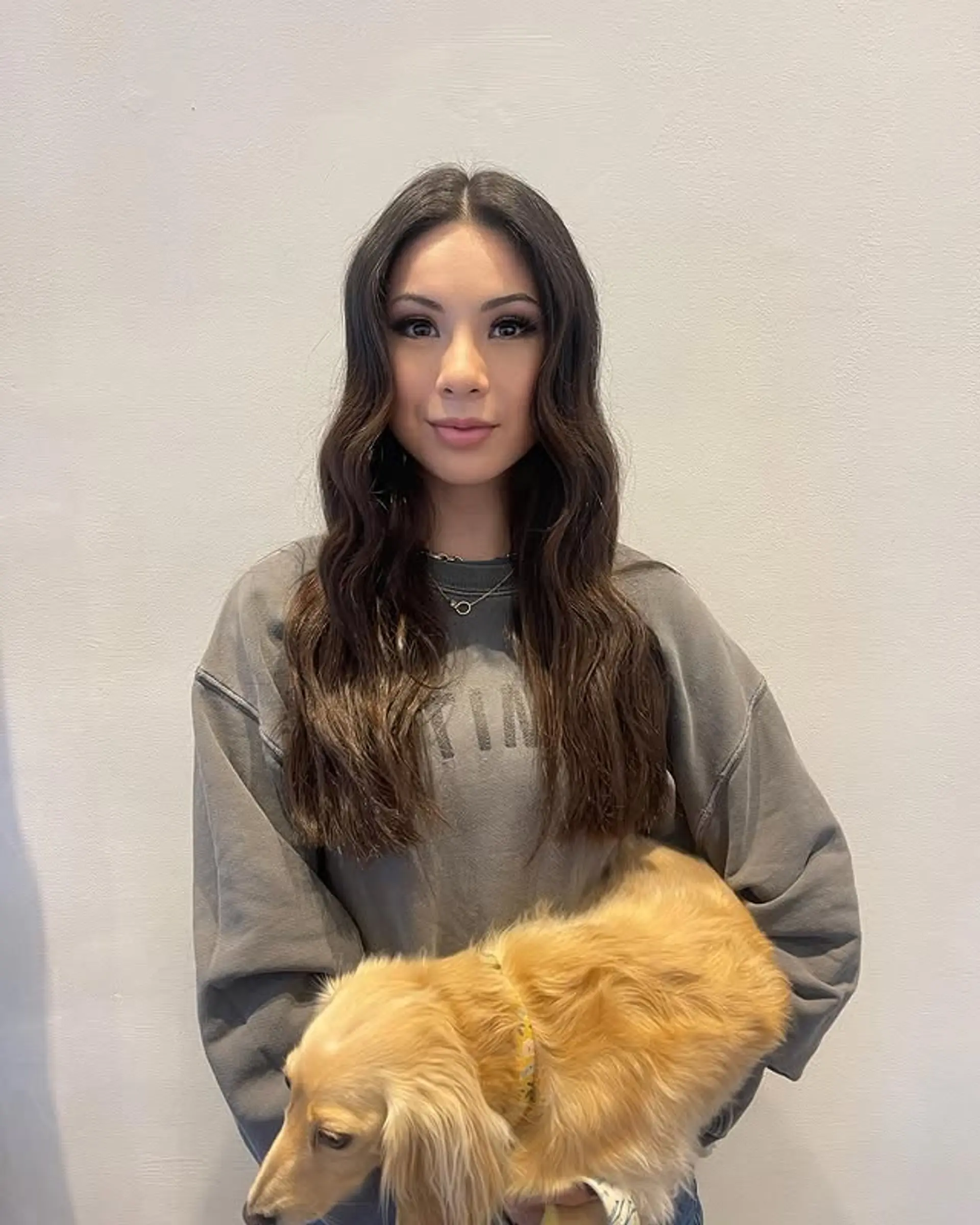 Long, soft waves with a center part. 1